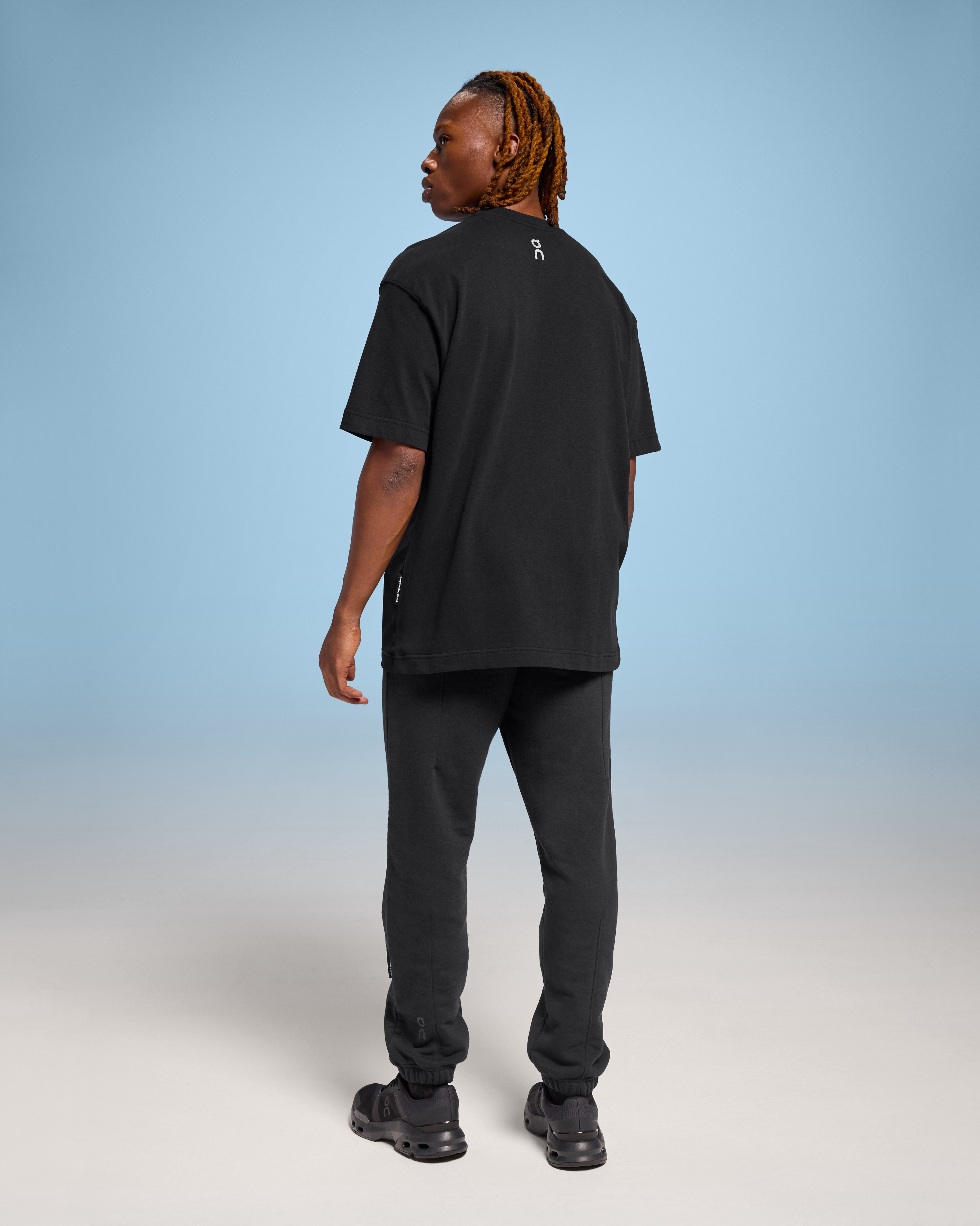 On Club-T Flow Black Men Tops and t-shirts