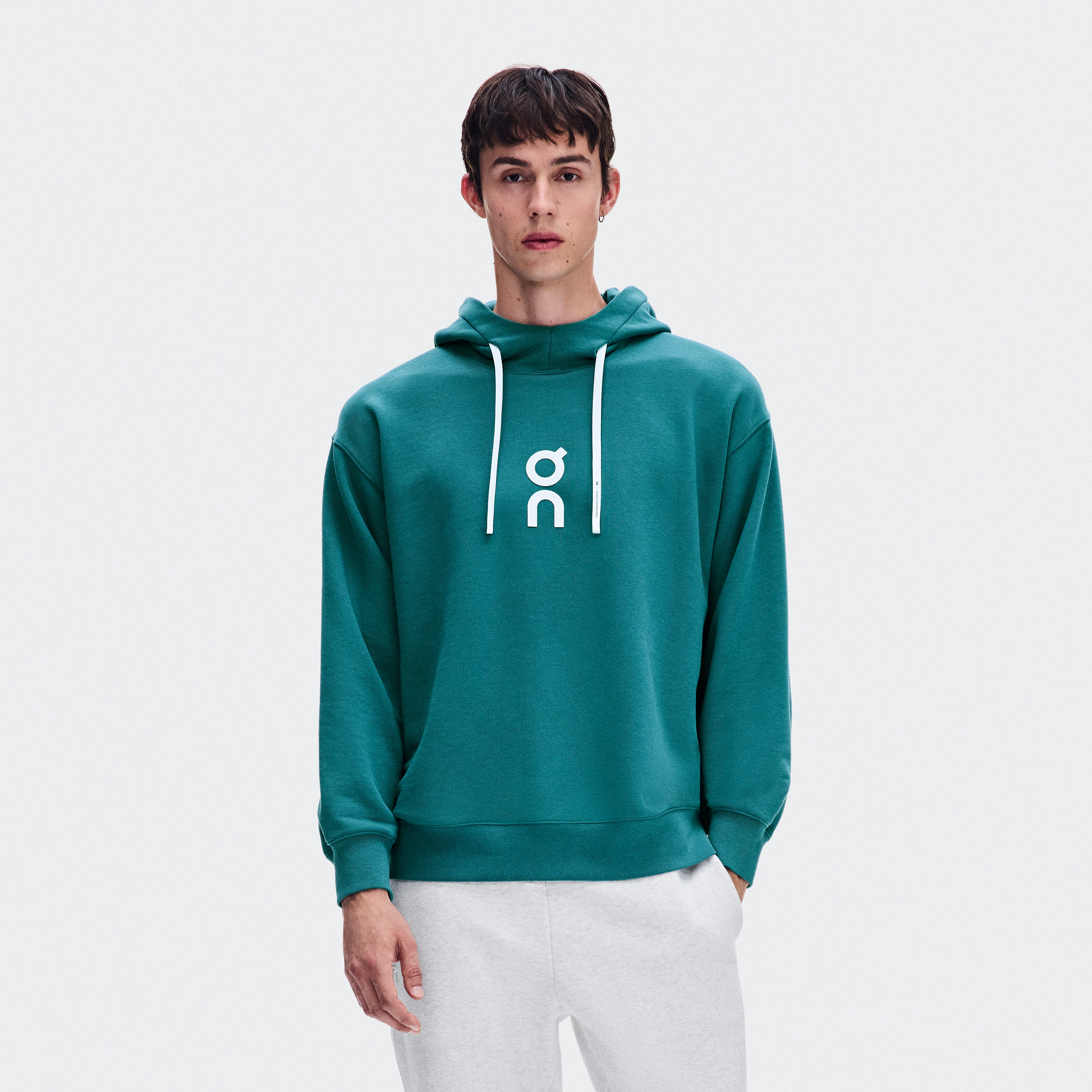 On Club Hoodie Storm Men – Cold weather, recovery, travel Hoodies and sweatshirts