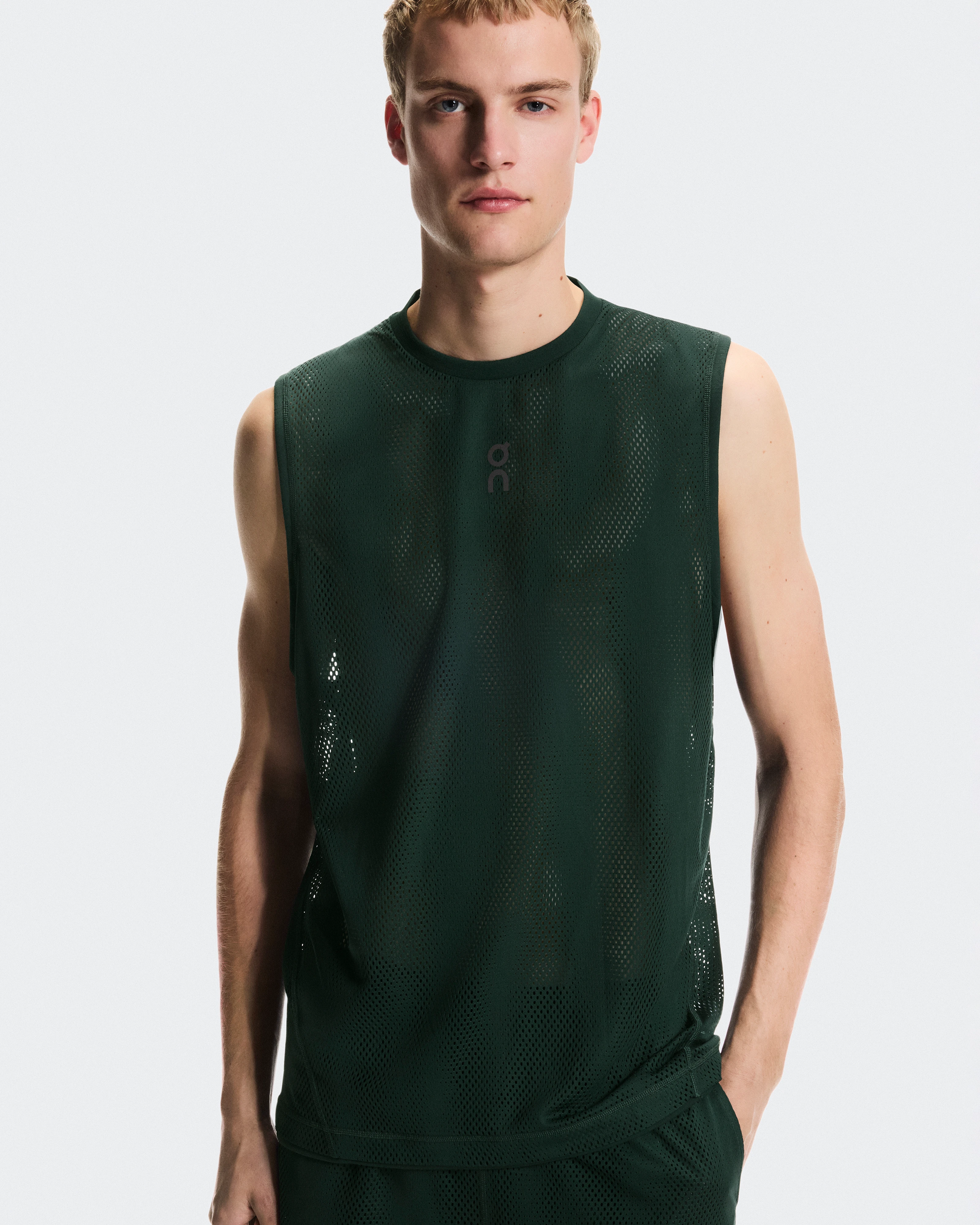 On Train Volt Tank Obsidian Men Tops and t-shirts