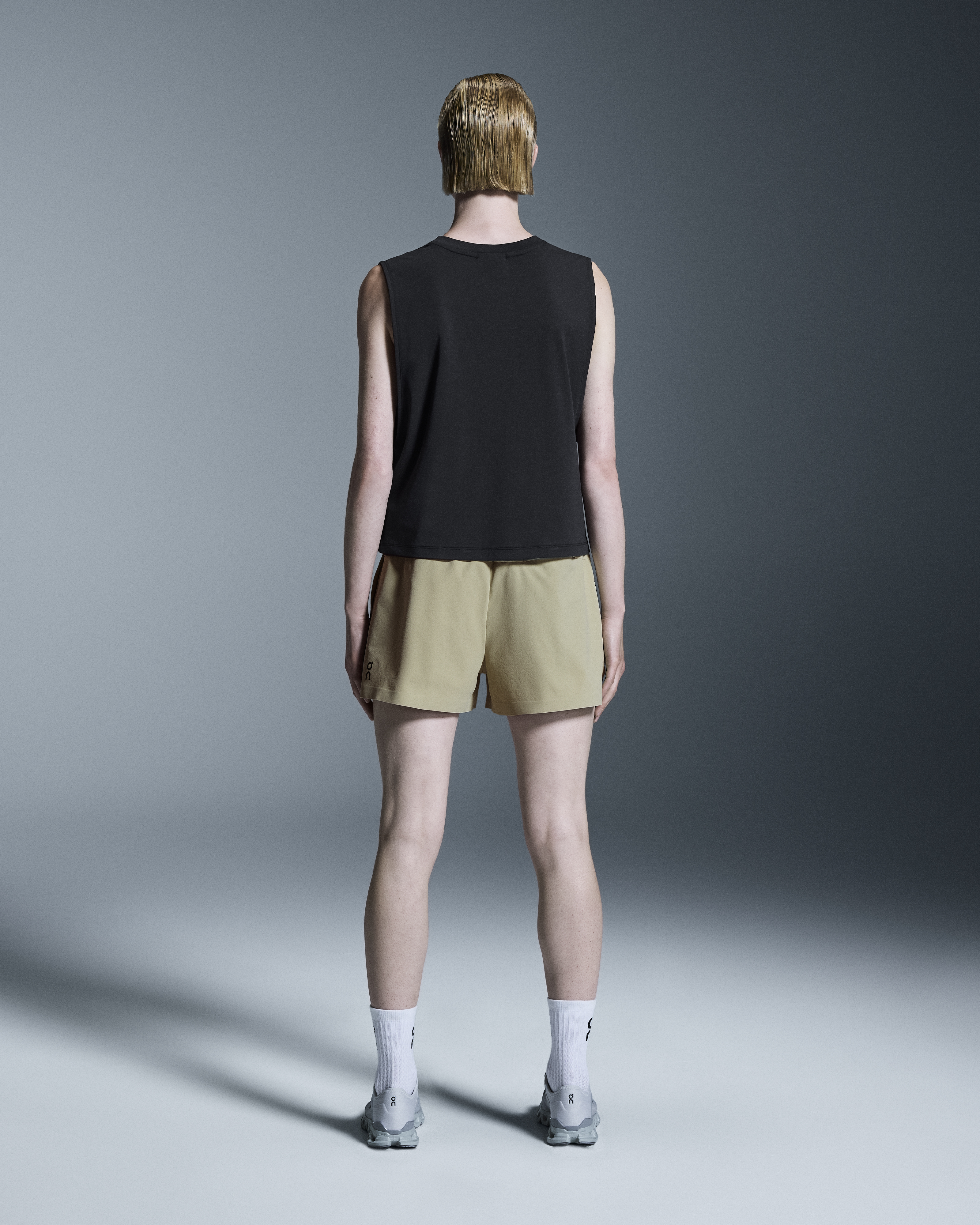 Women's Focus Crop | Black | On United States