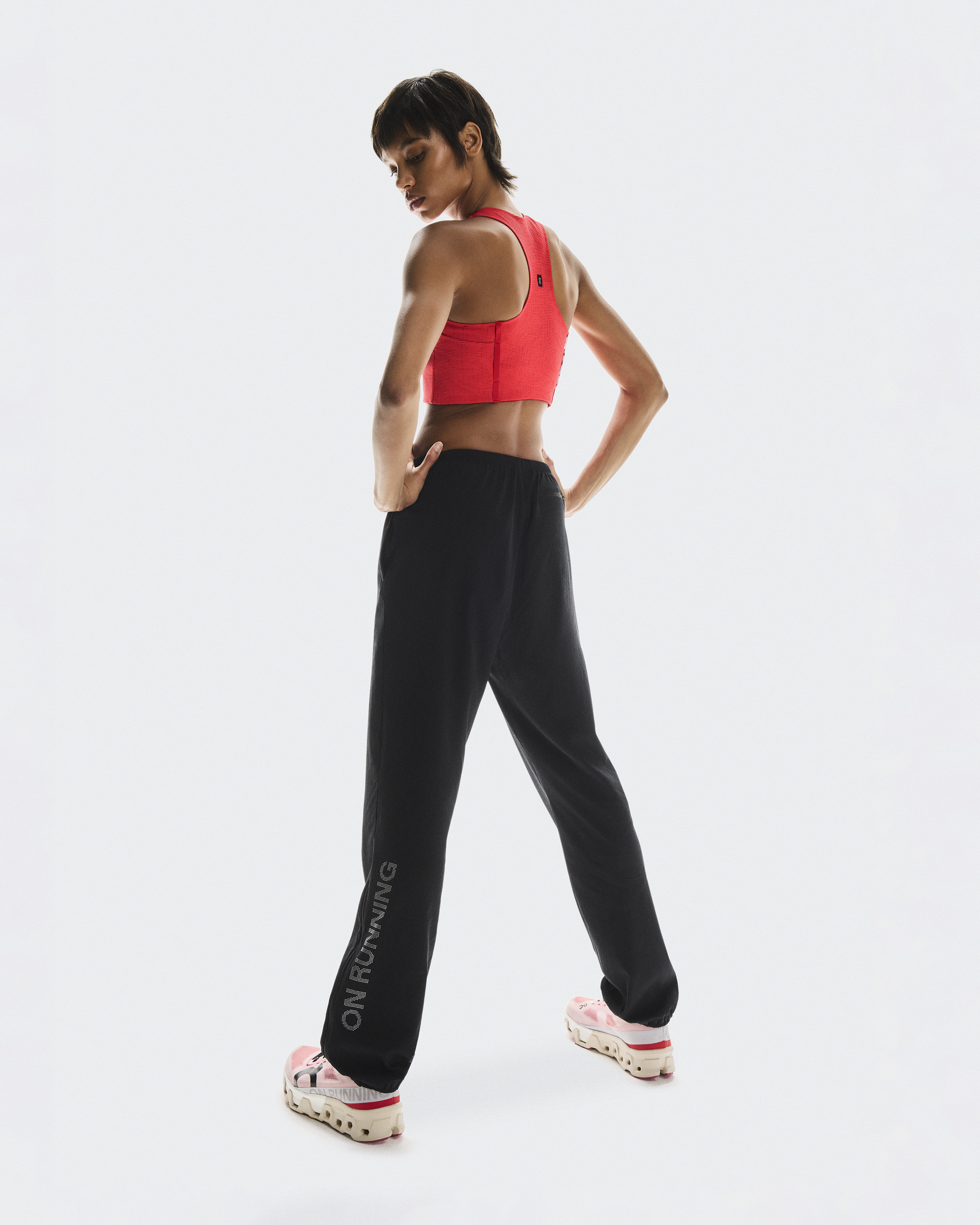 The Pace Pants: Women's Lightweight Running Pants | On United States