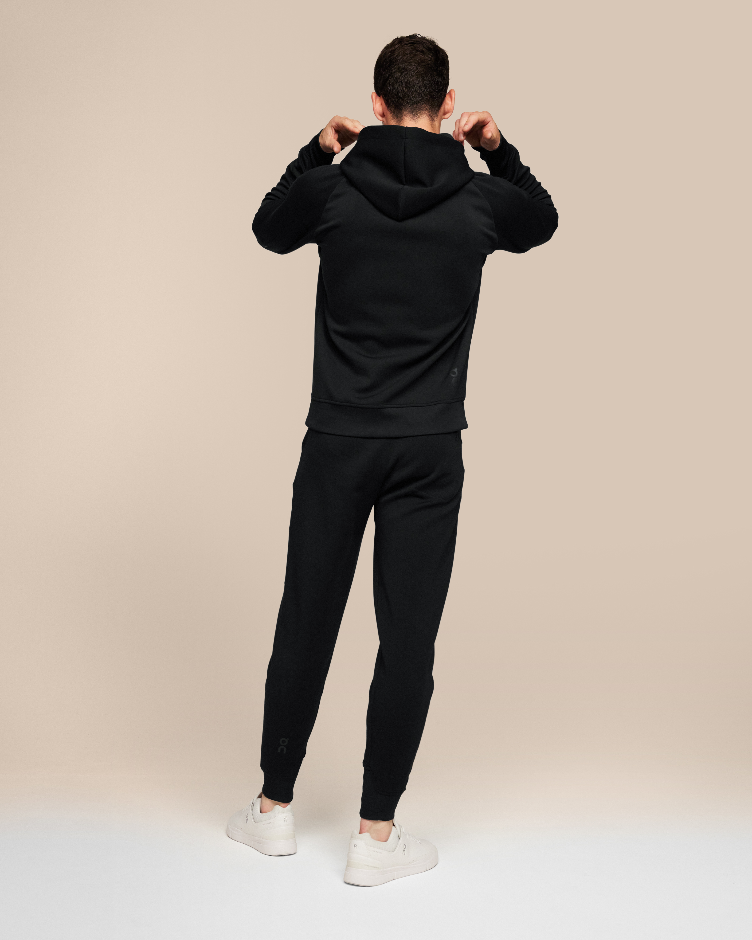HoodieMen / Black / XL