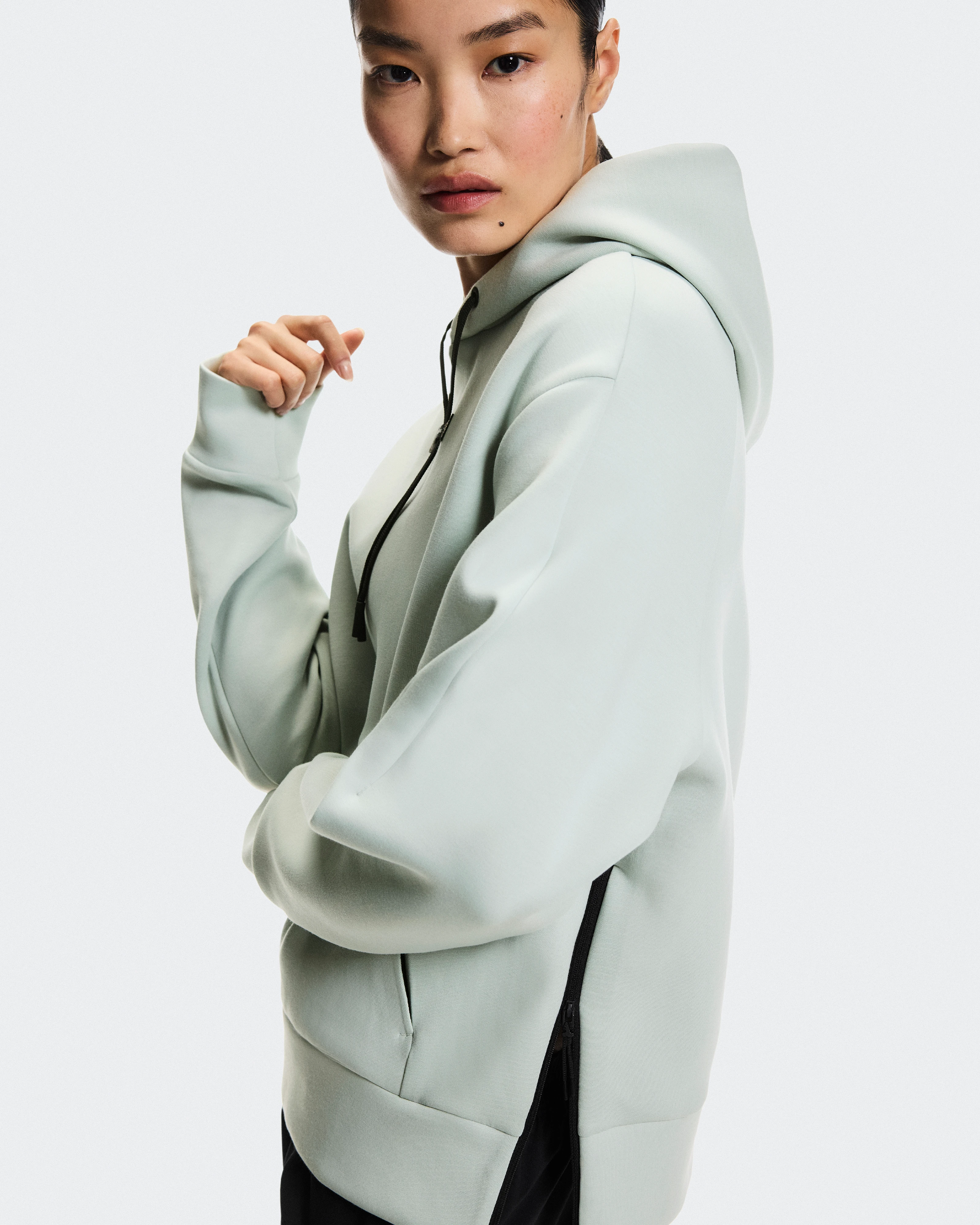 On Focus Tech Hoodie Mineral Women Hoodies and sweatshirts