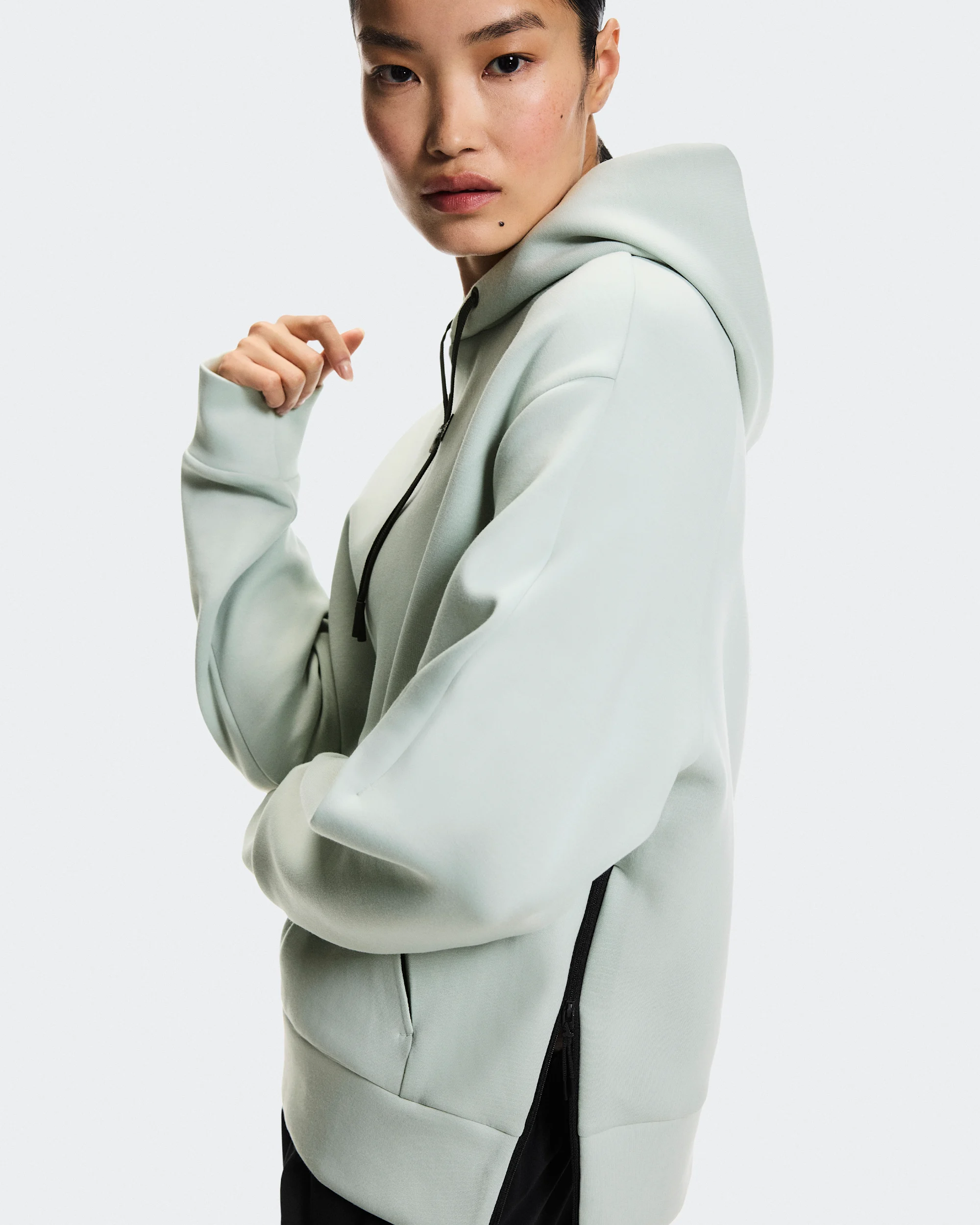 Focus Tech Hoodie - thumbnail 7