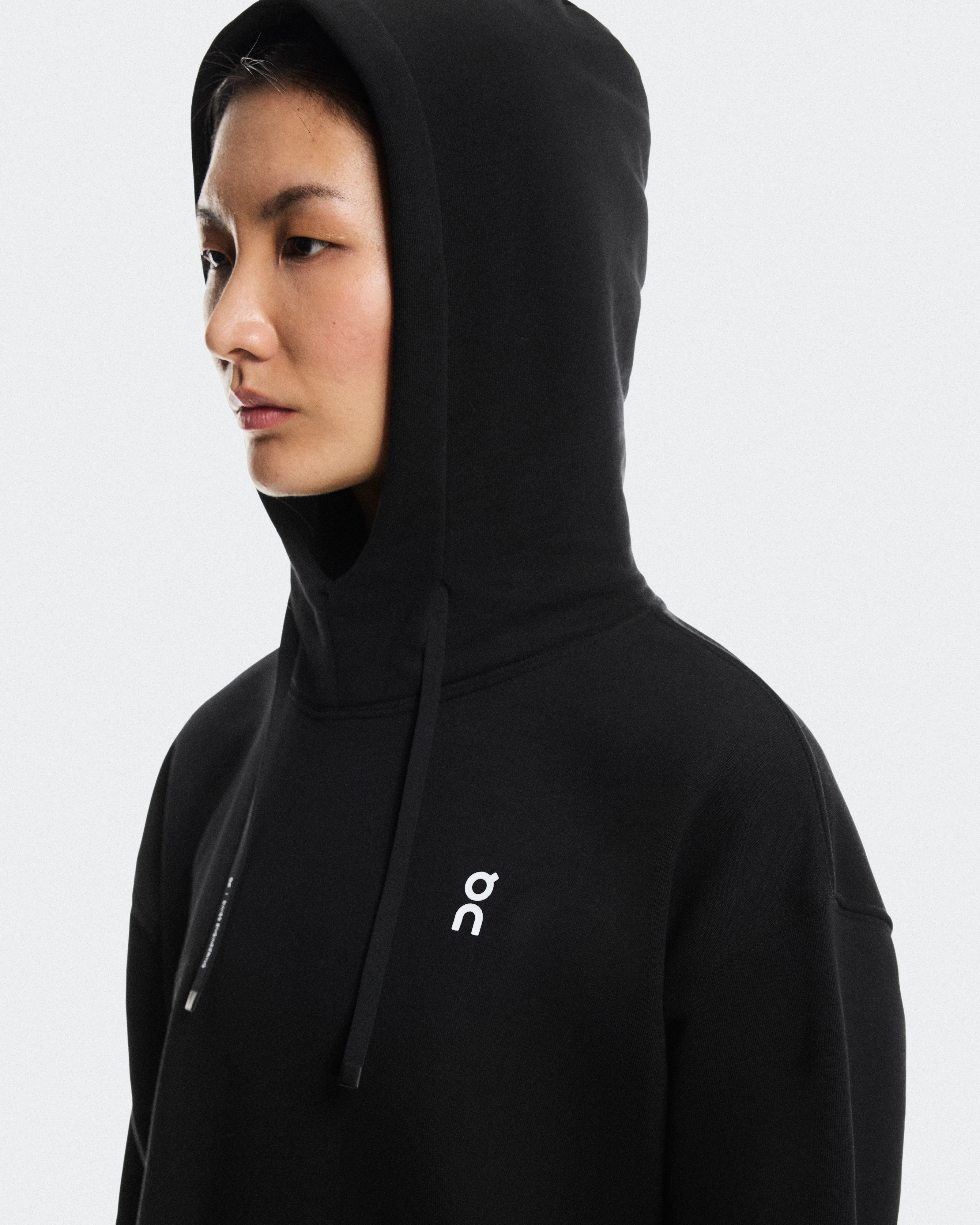On Club Hoodie Smash Black & Orchid Women Hoodies and sweatshirts