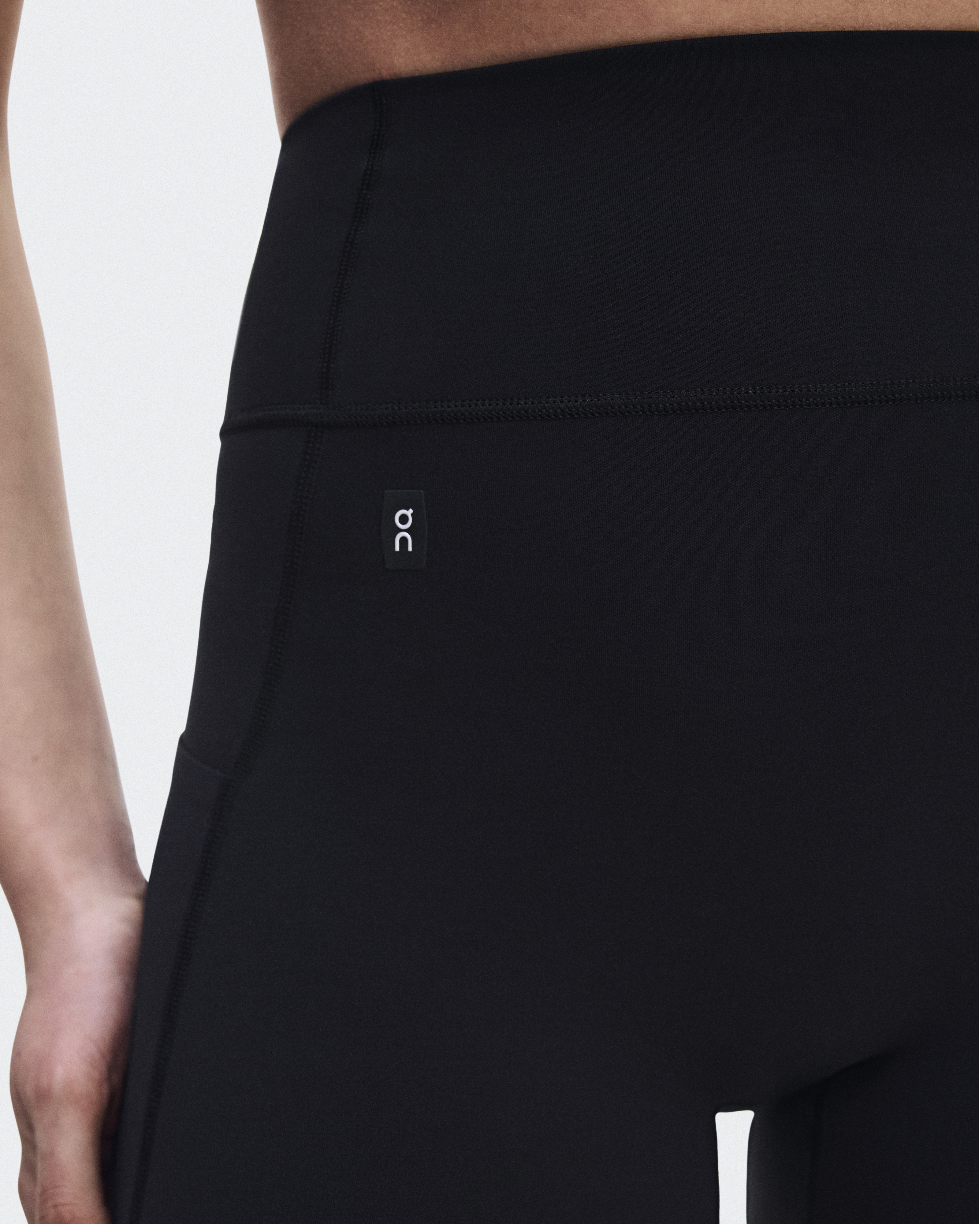 Studio Leggings Short Feminino | Preto | On Brasil