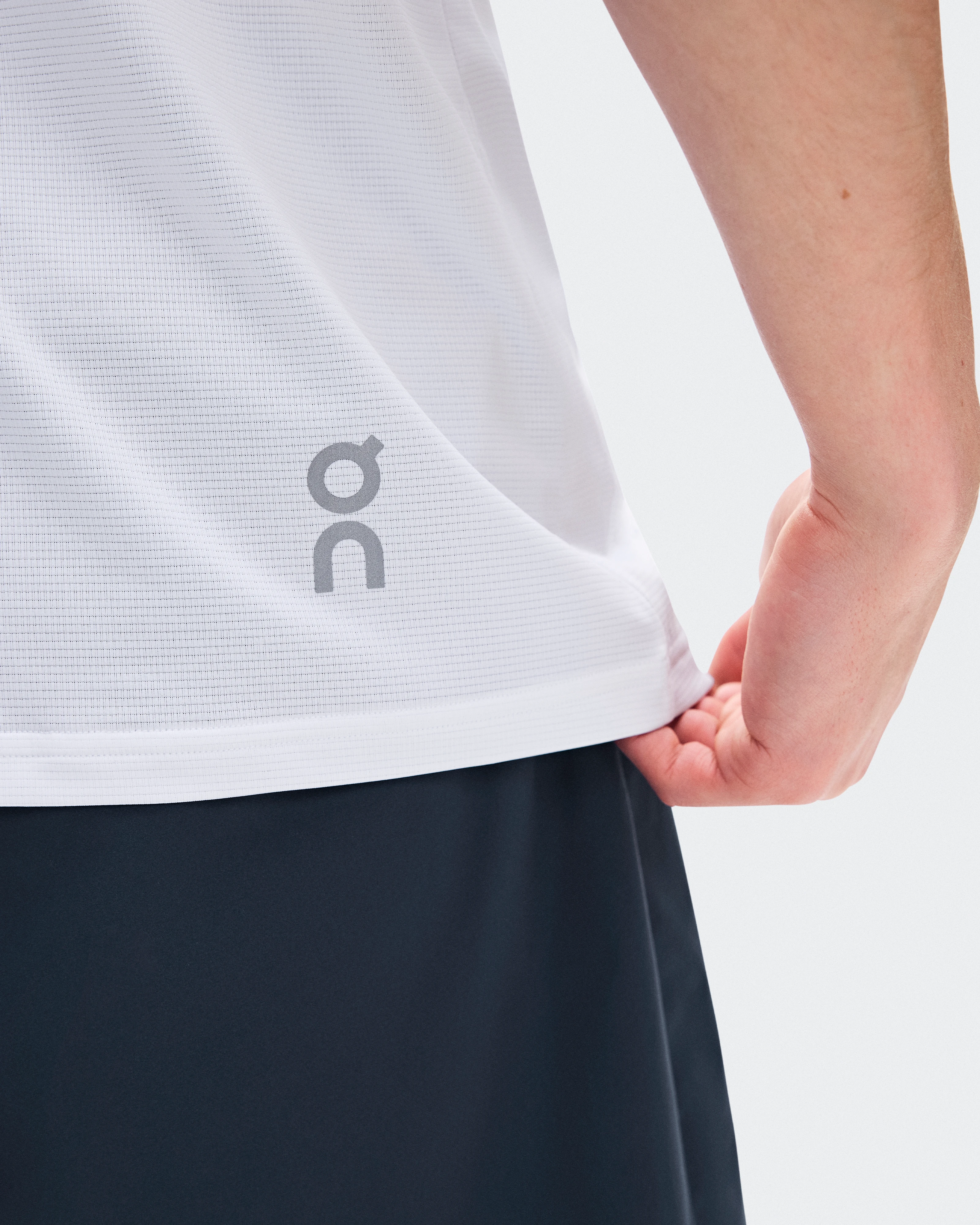 On Core-T Graphic White メンズ トップス&Tシャツ