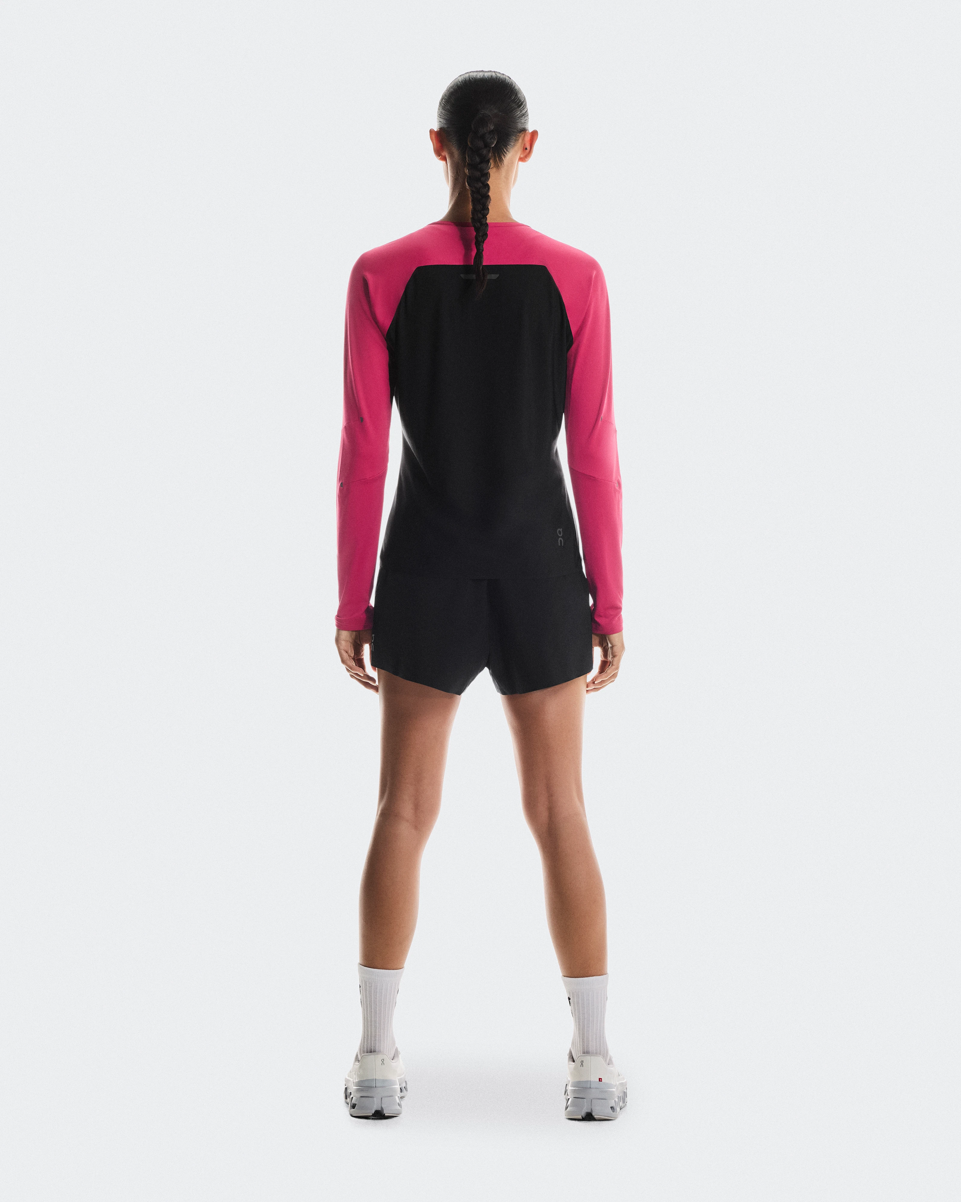 On Performance Long-T Grenadine & Black Women Tops and t-shirts