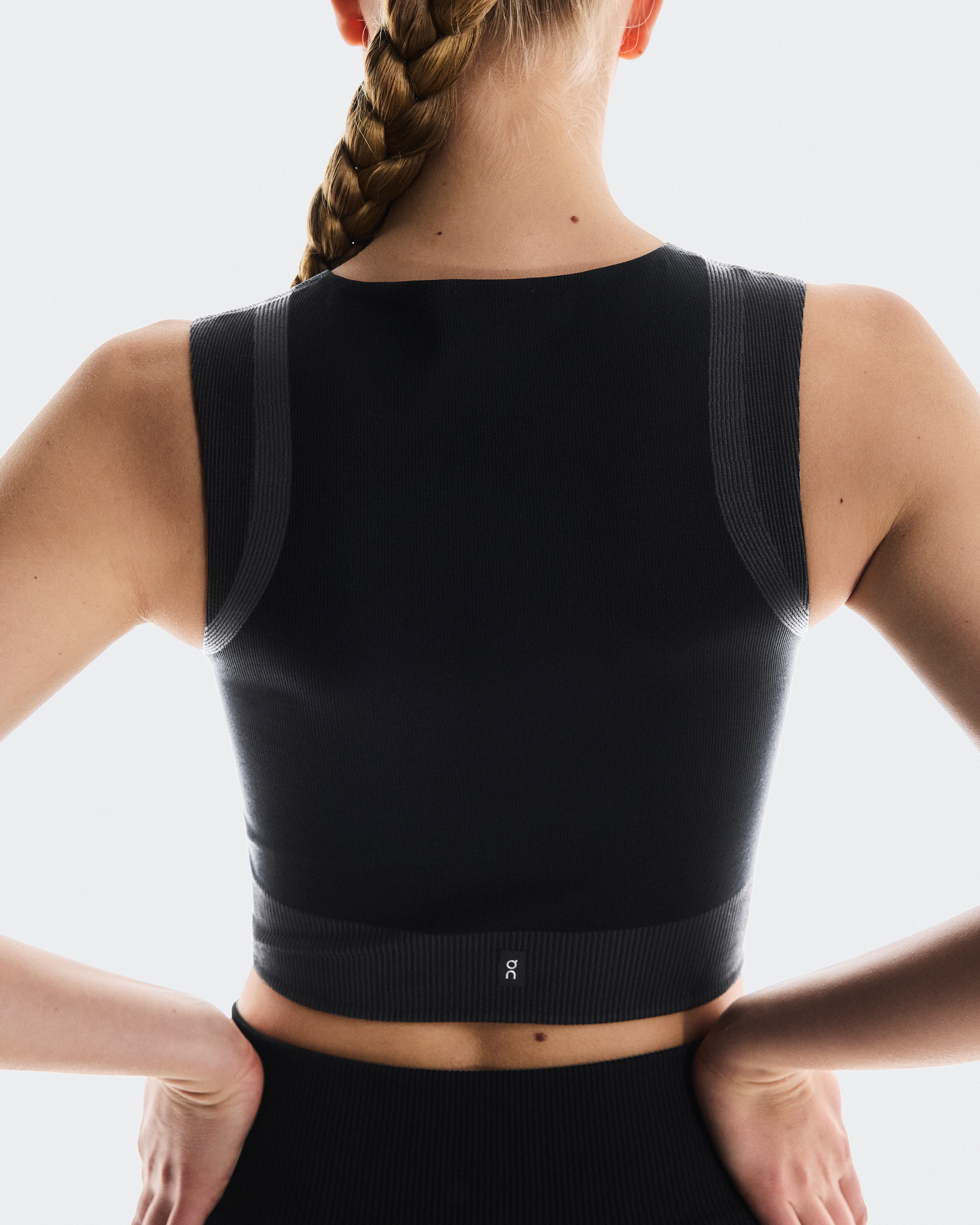 Studio Knit CropWomen / Black | Eclipse / L