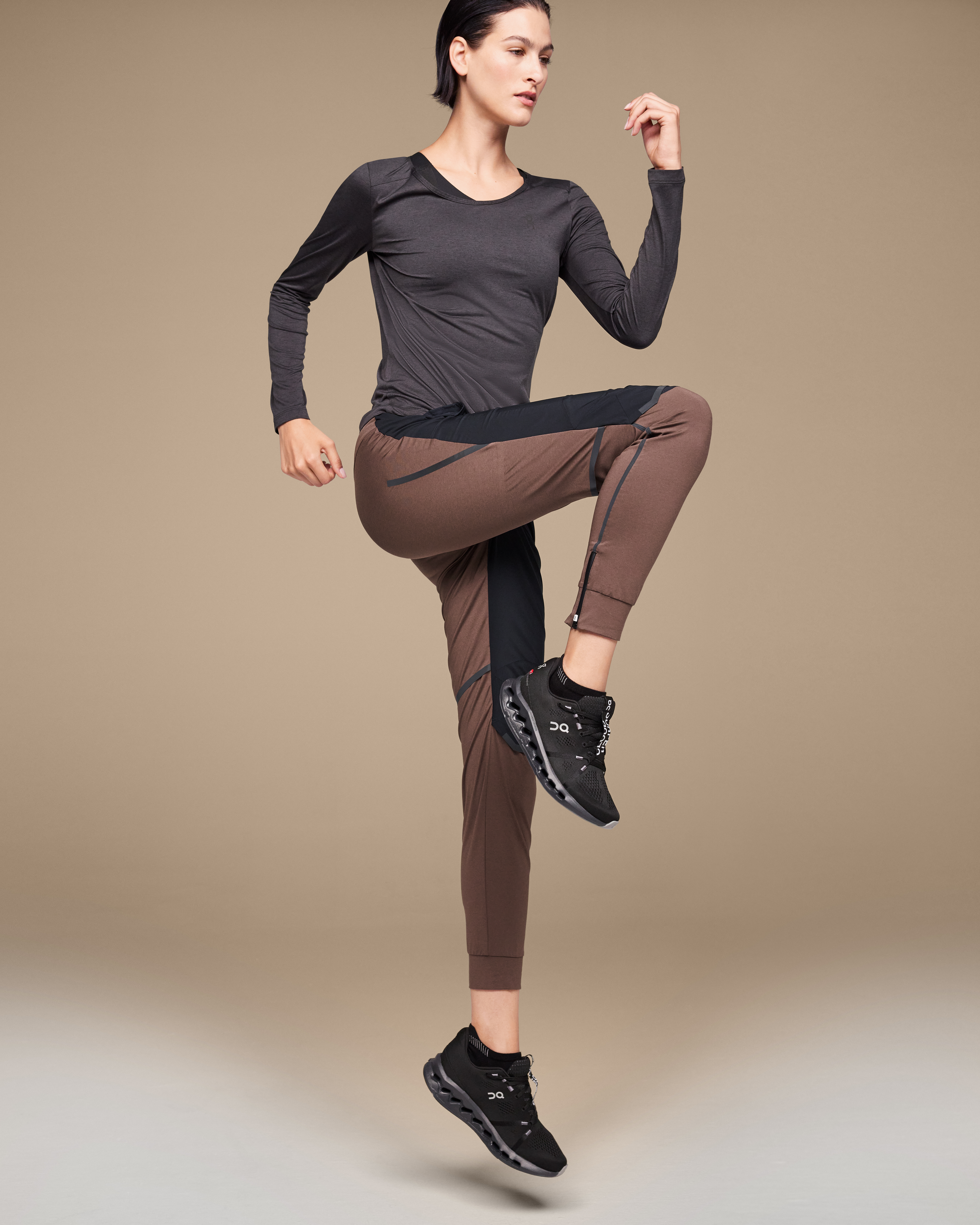Women's Running Trousers - Run and Become