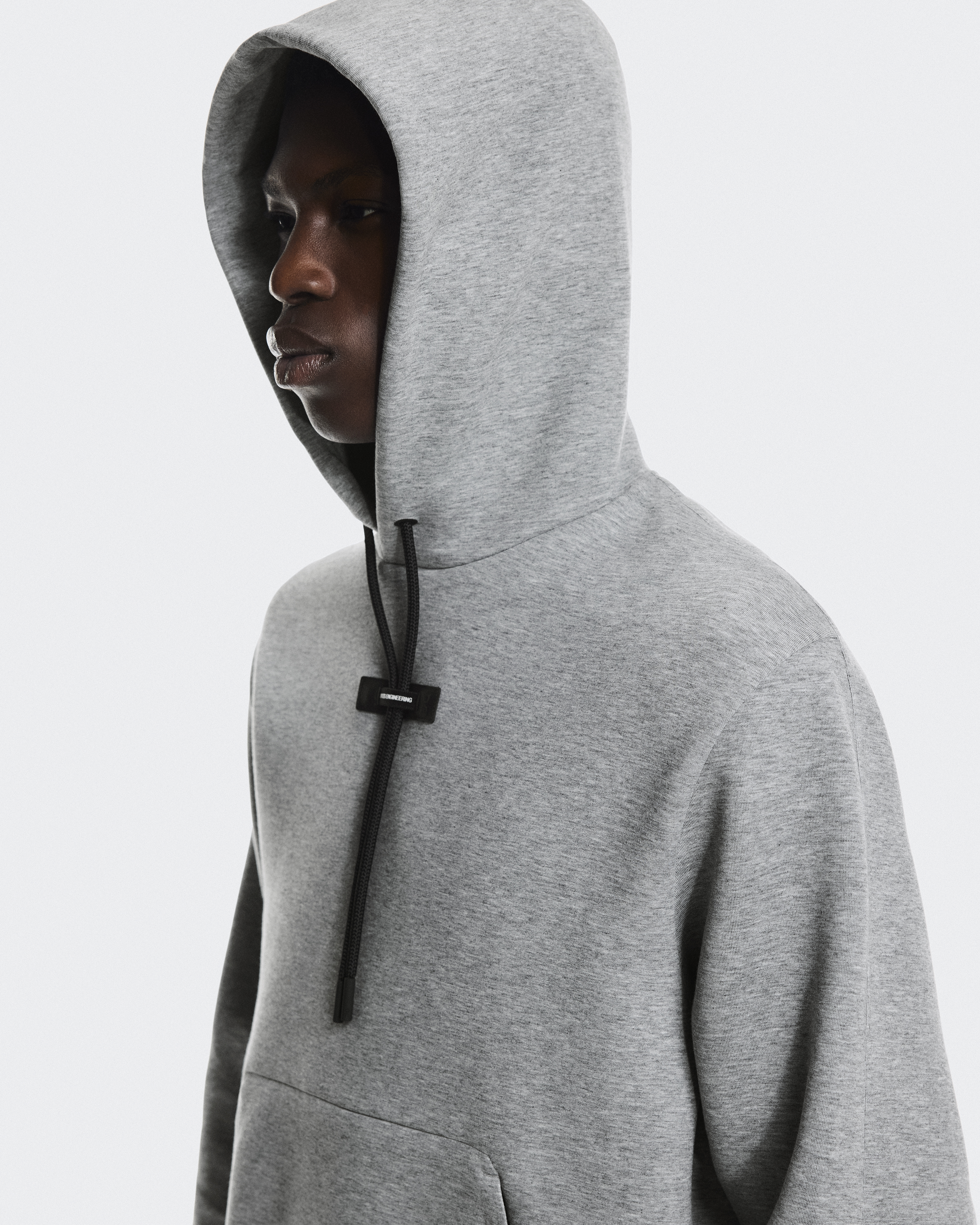 Men's Focus Tech Hoodie | Grey | On Canada