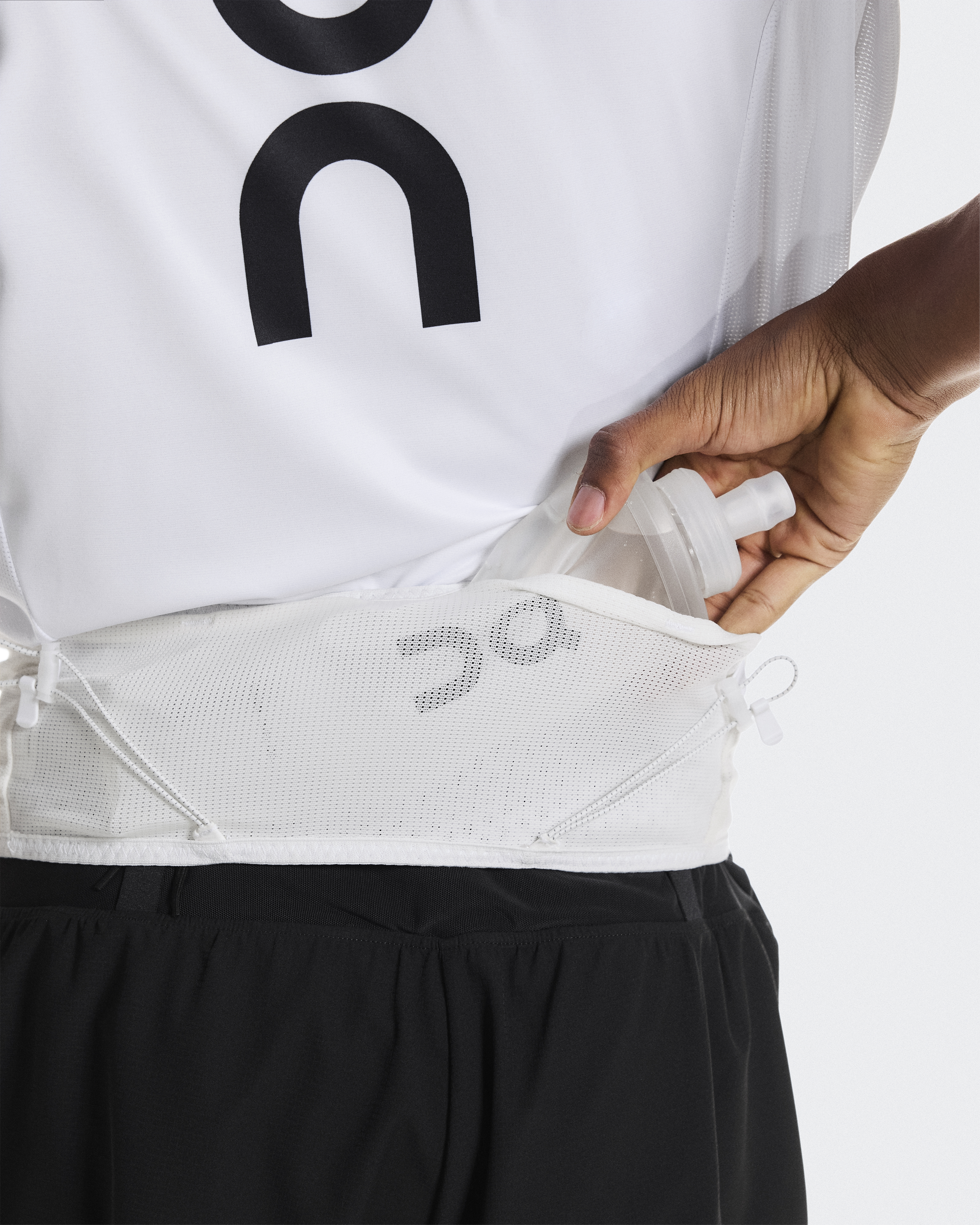 Ultra Belt 2L | ホワイト | On 日本