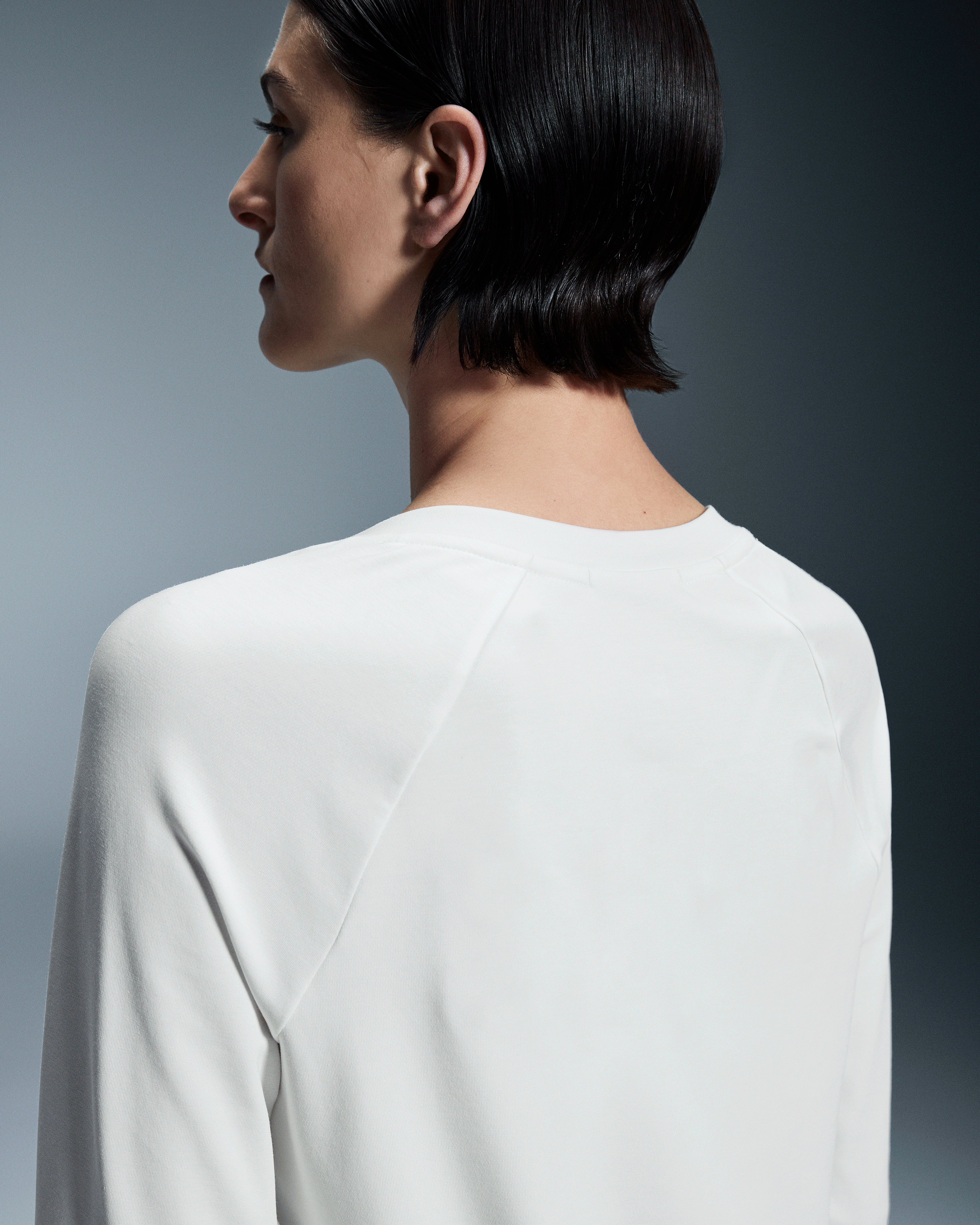 On Swiss Olympic Focus Long-T Undyed-White Women Tops and t-shirts