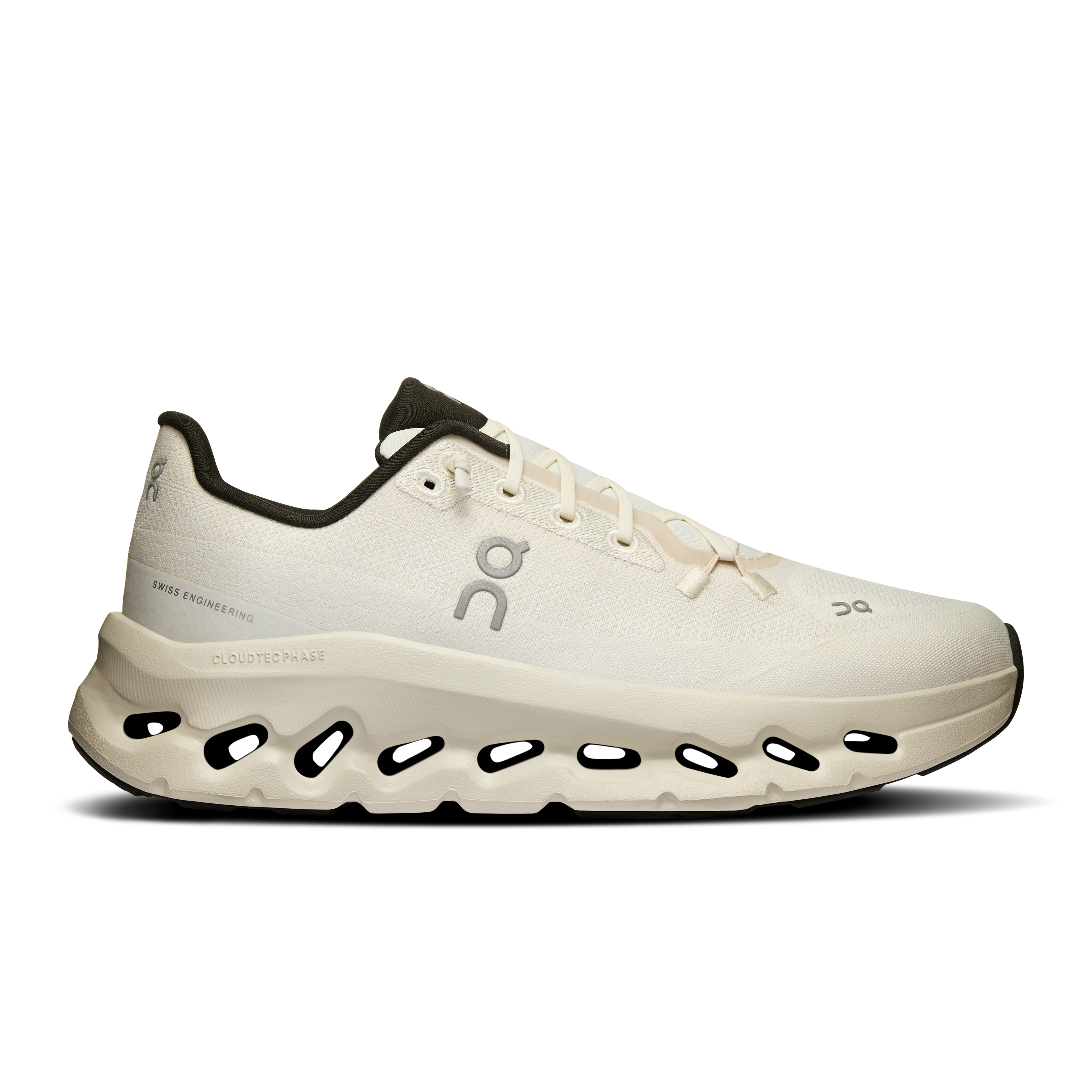 Cloudtilt Lifestyle Shoe in Pearl/Ice