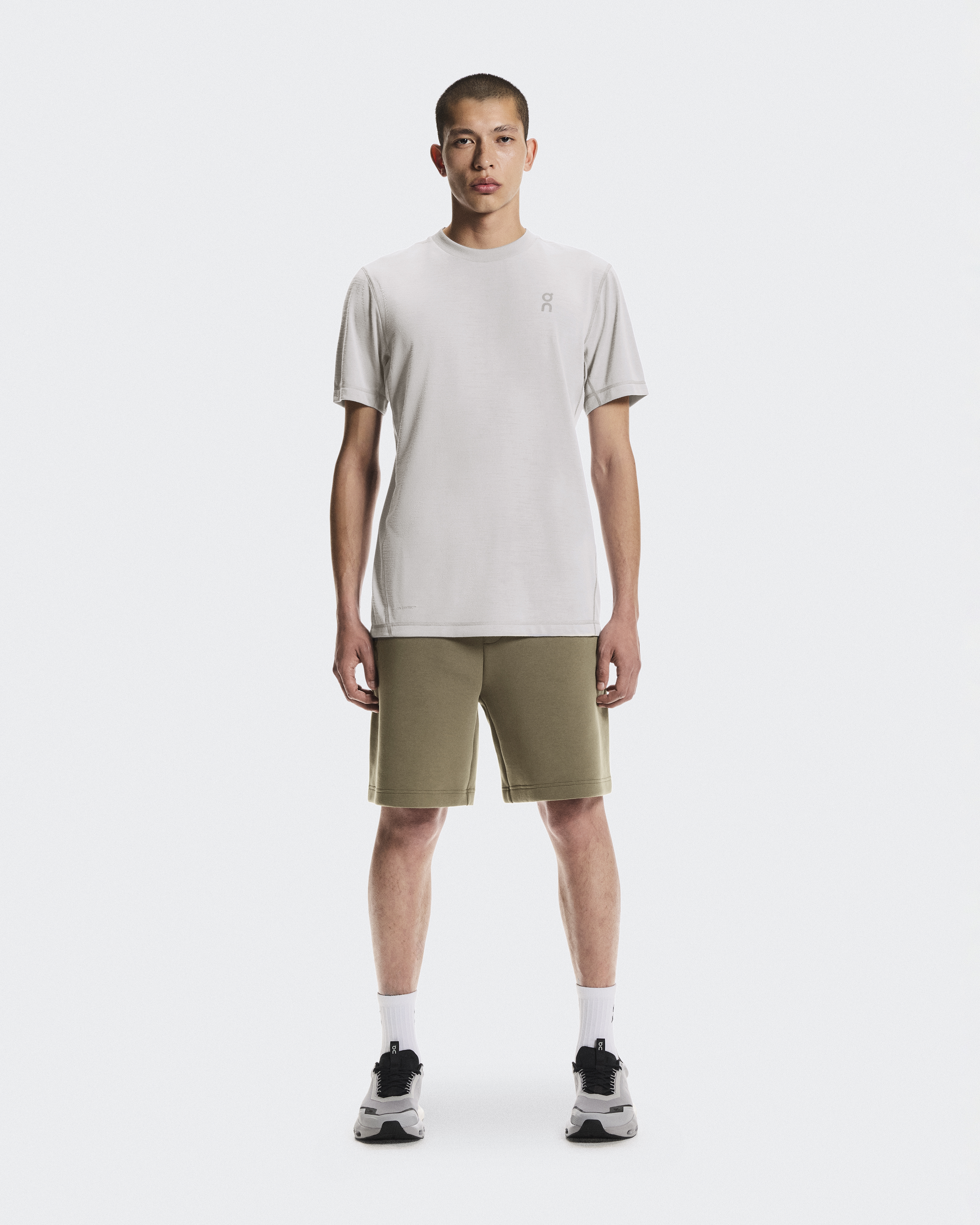 Train-T Short-Sleeve Shirt in Alloy