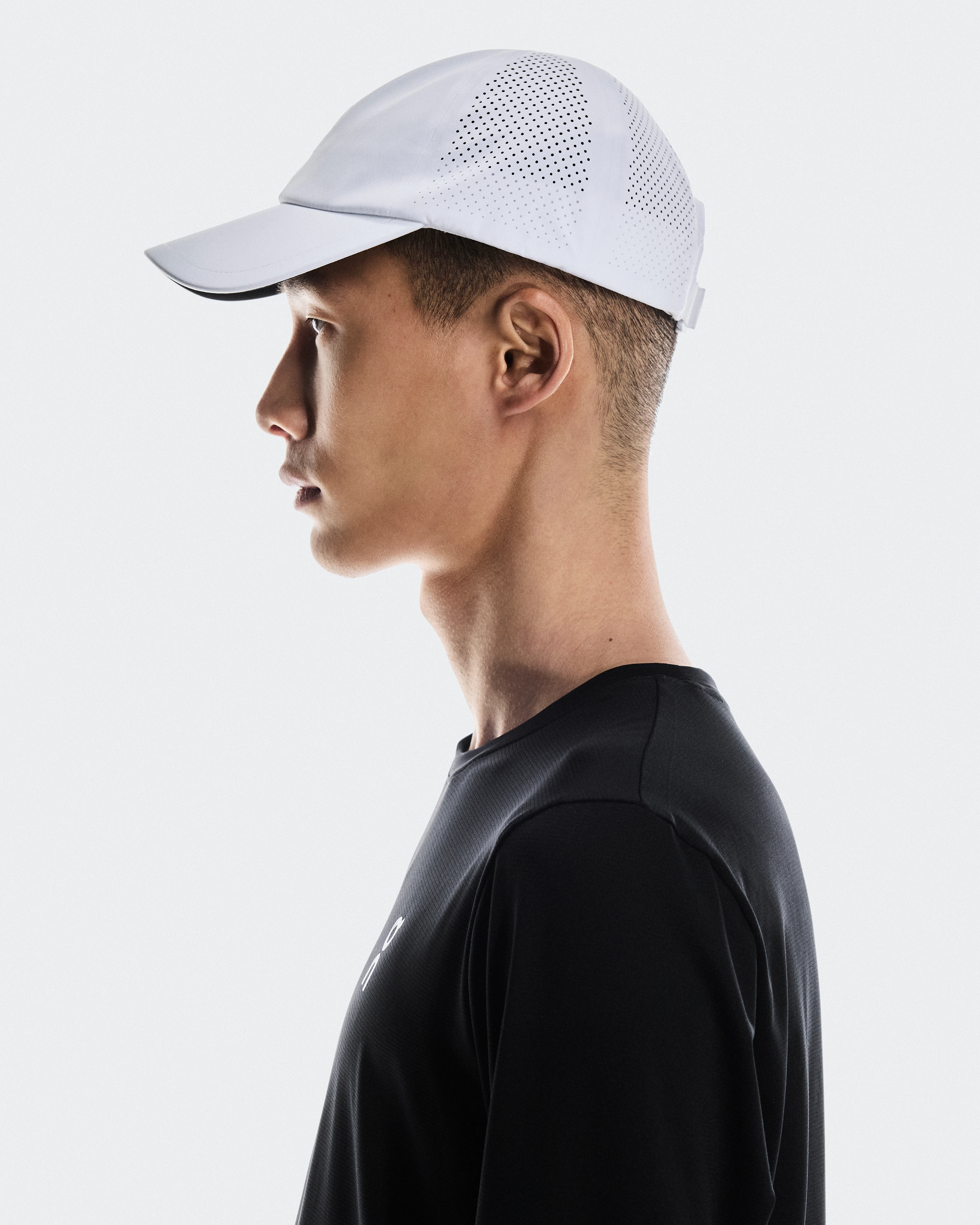 On Court Cap White & White Unisex Headwear