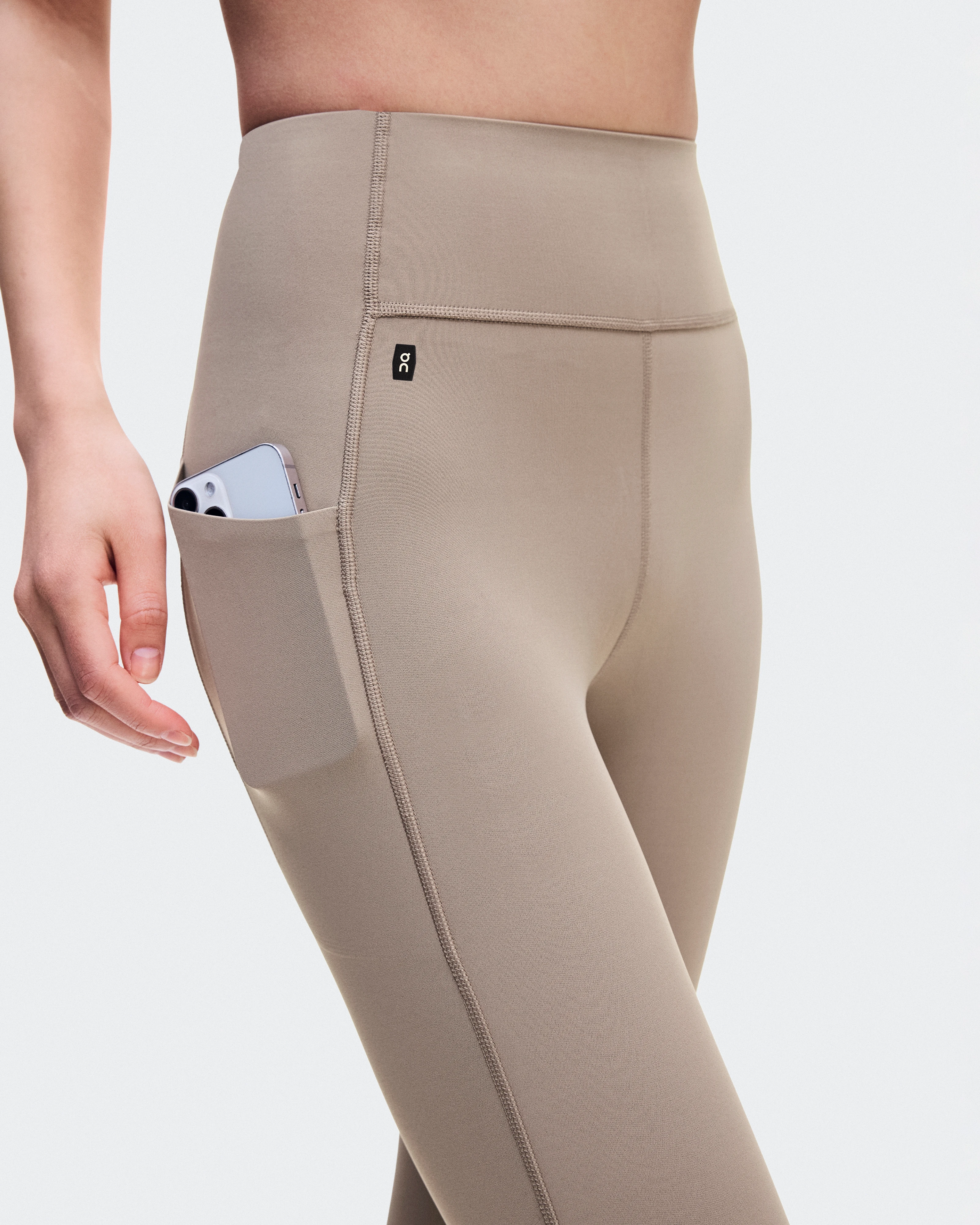 On Train Tights 7/8 Clay Women Tights