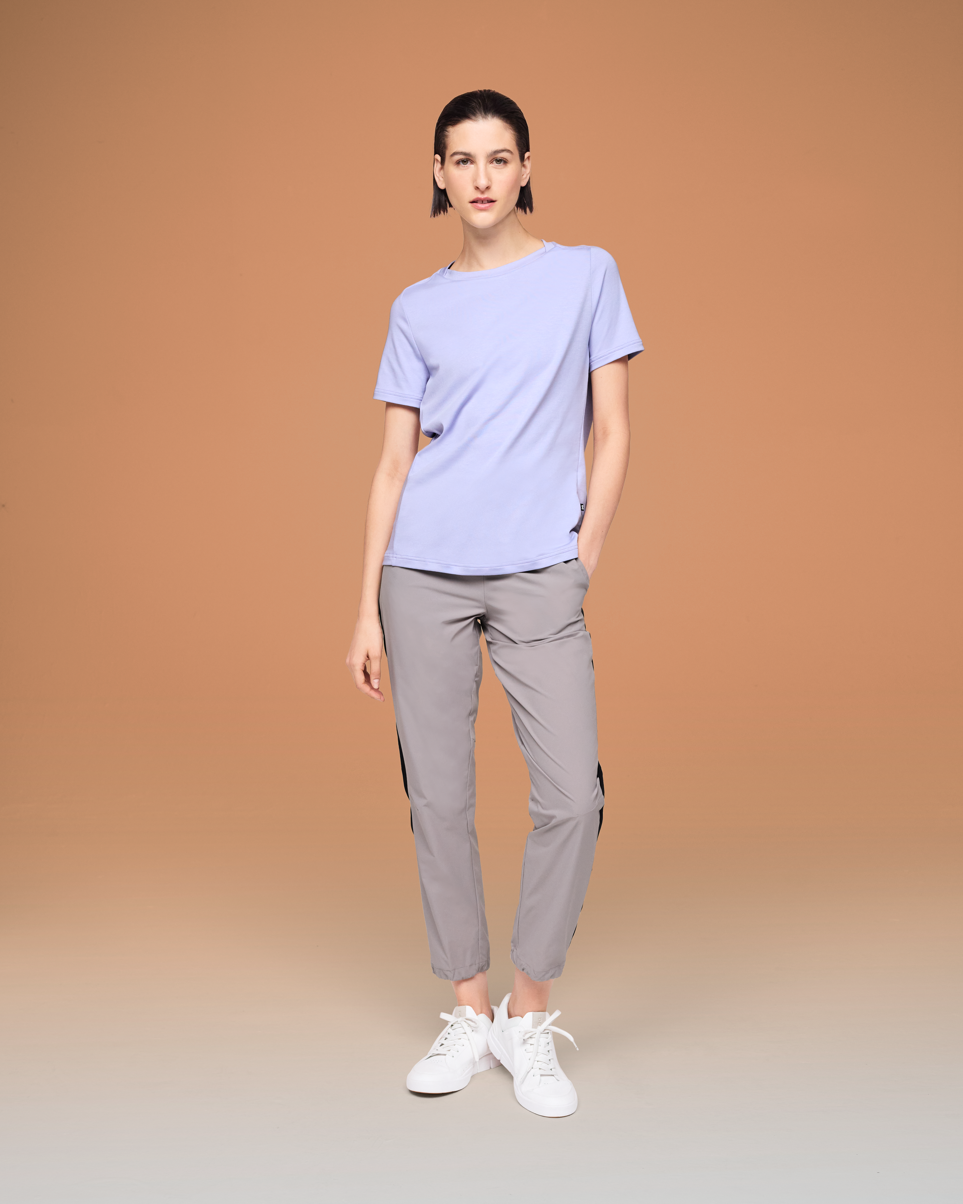 On Focus-T Lavender ウィメンズ トップス＆Tシャツ