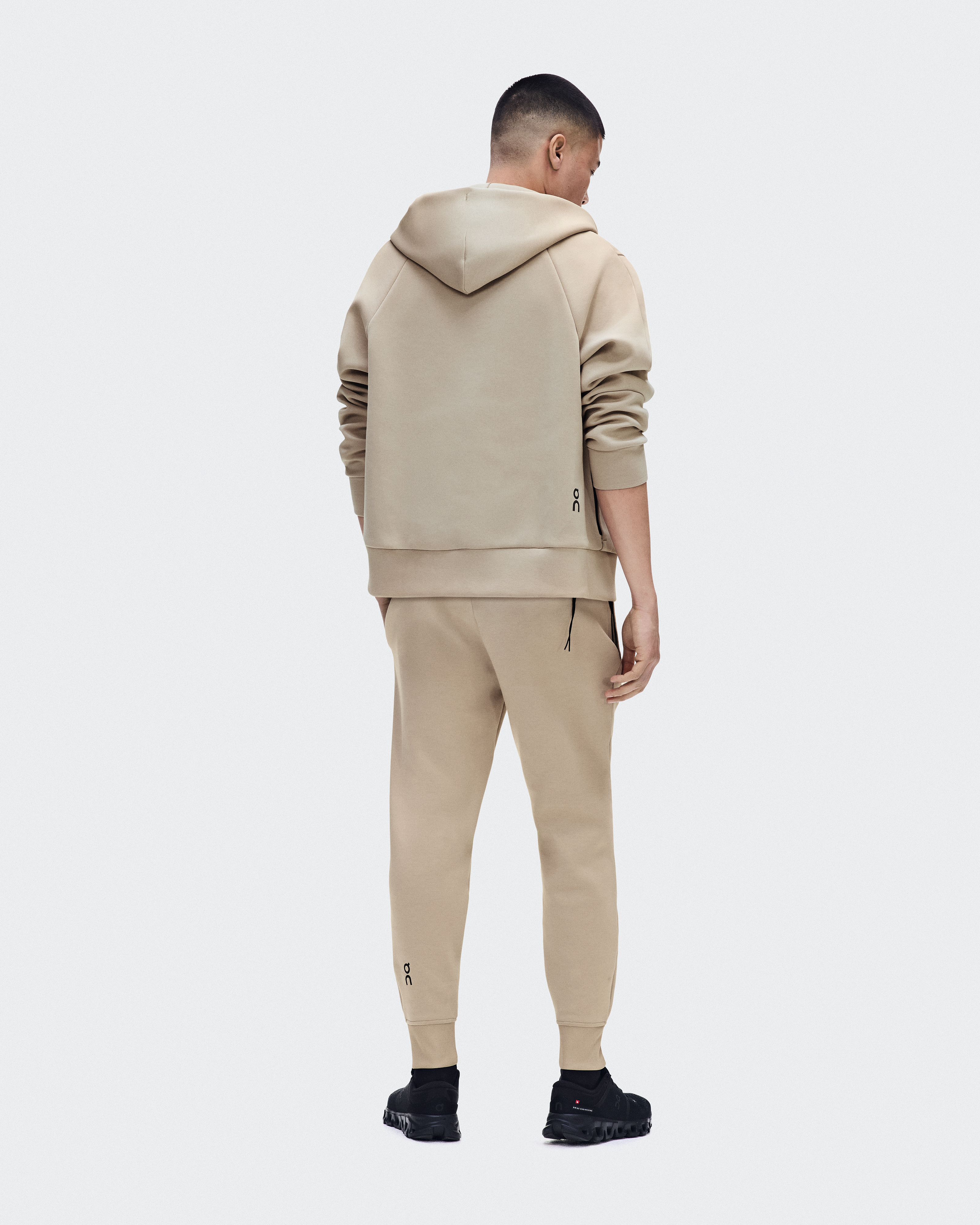Men's Focus Tech Zip Hoodie | Beige | On United States