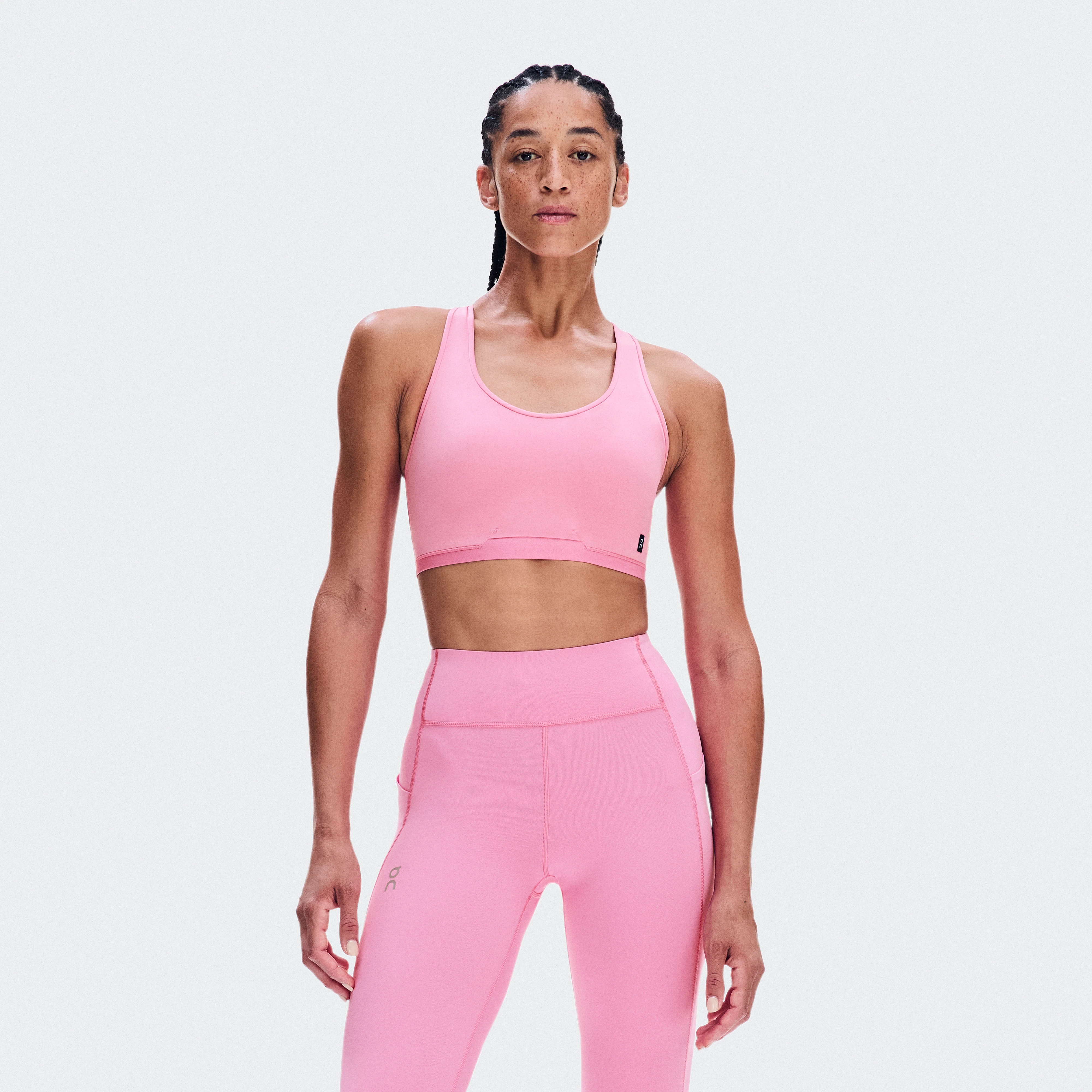 On Train Bra Bubblegum Women – Mixed training, medium support Bras