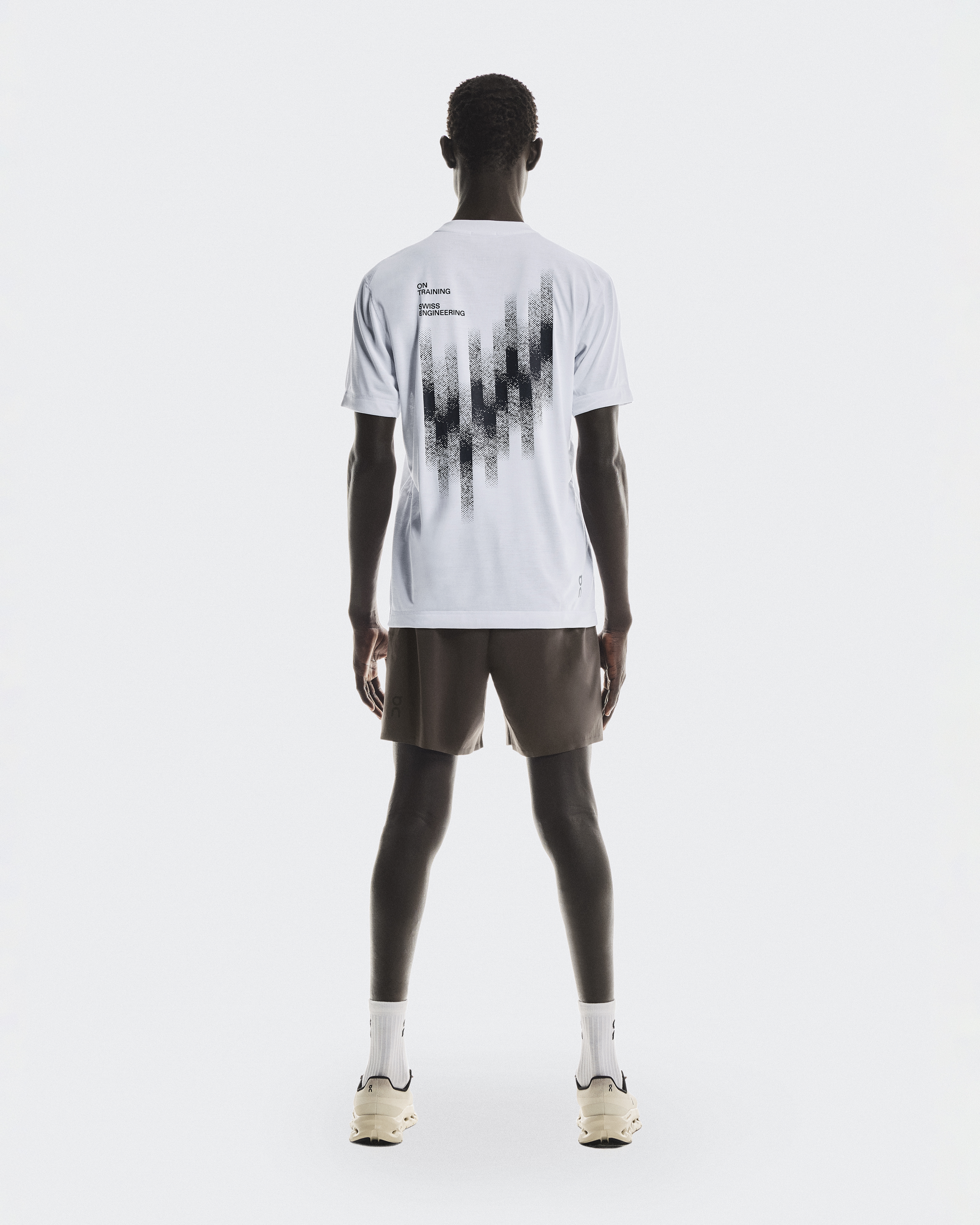 メンズ Focus Shorts | ブラウン | On 日本