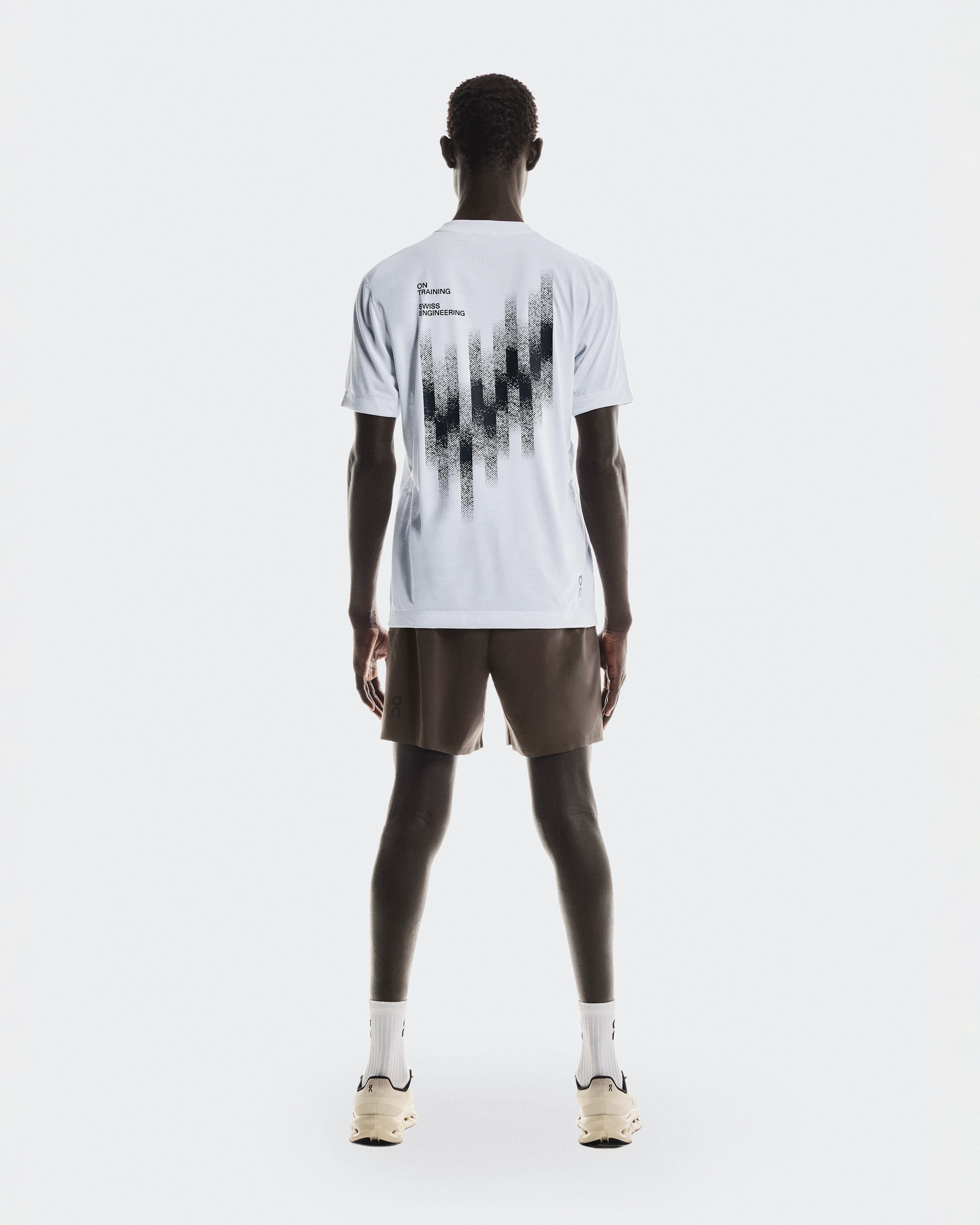 On Focus Shorts Pebble メンズ ショートパンツ