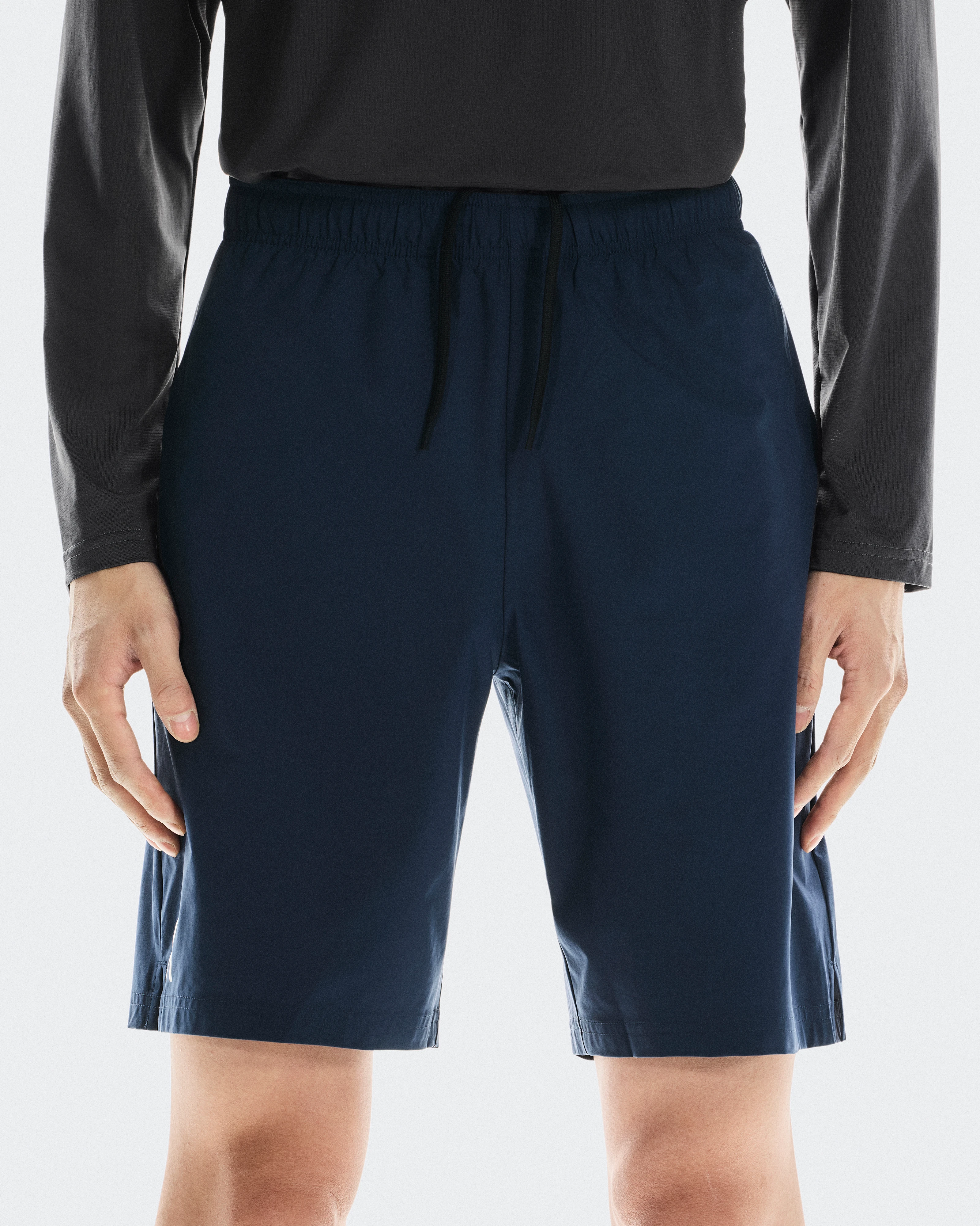 On 9" Core Shorts Navy Men Shorts