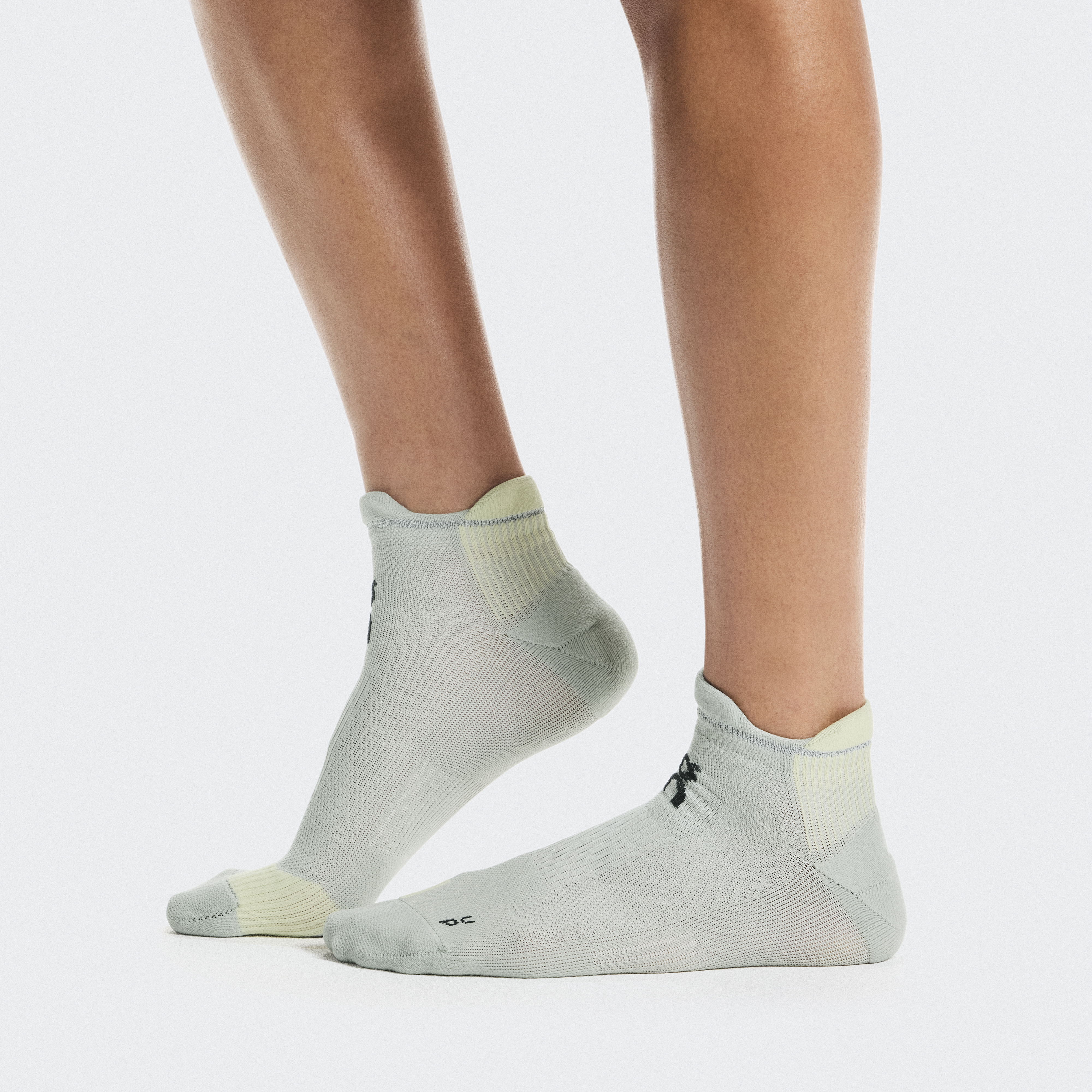 Performance Run Sock Low in Tin/Lemonade