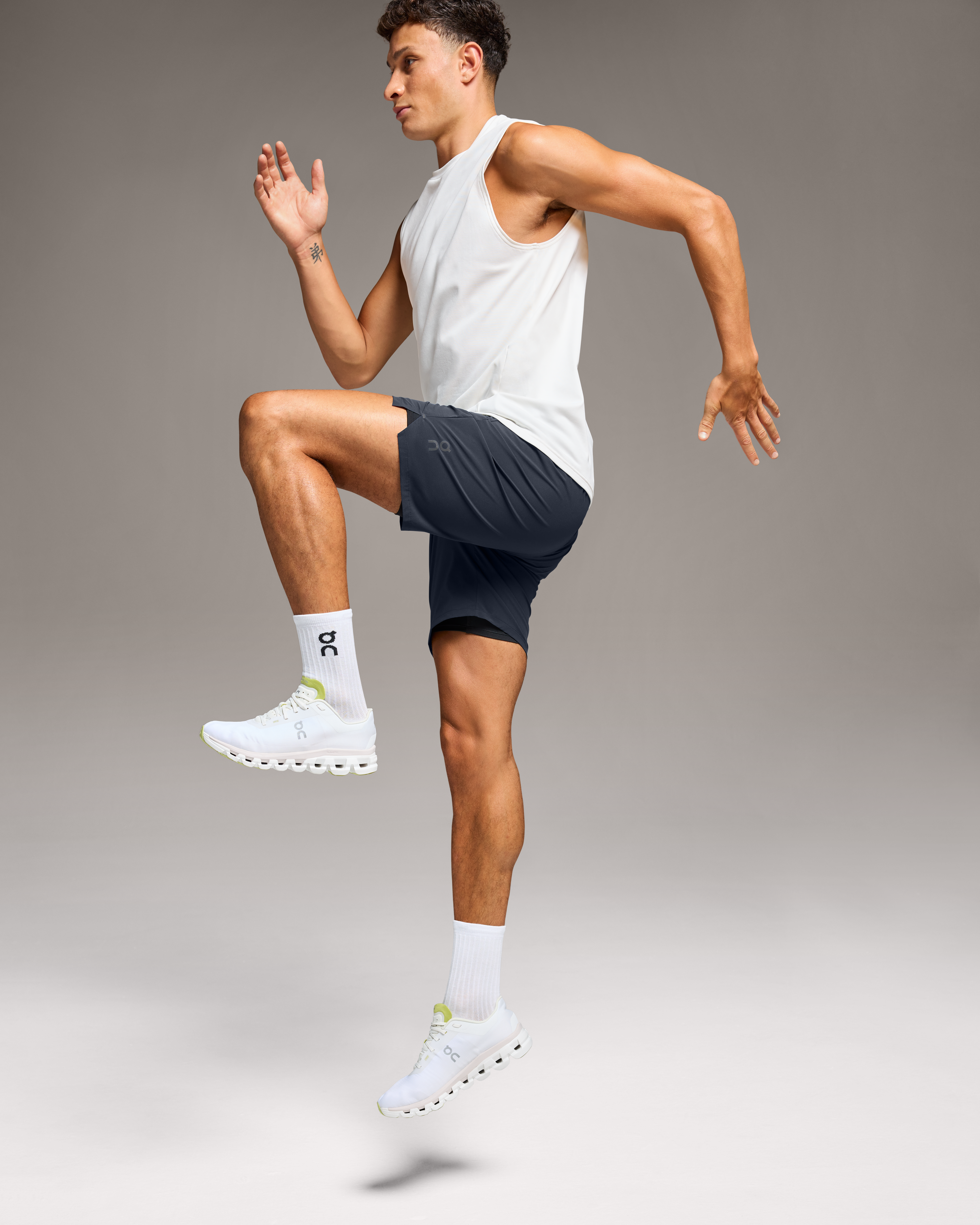 Performance Hybrid ShortMen / Navy / L