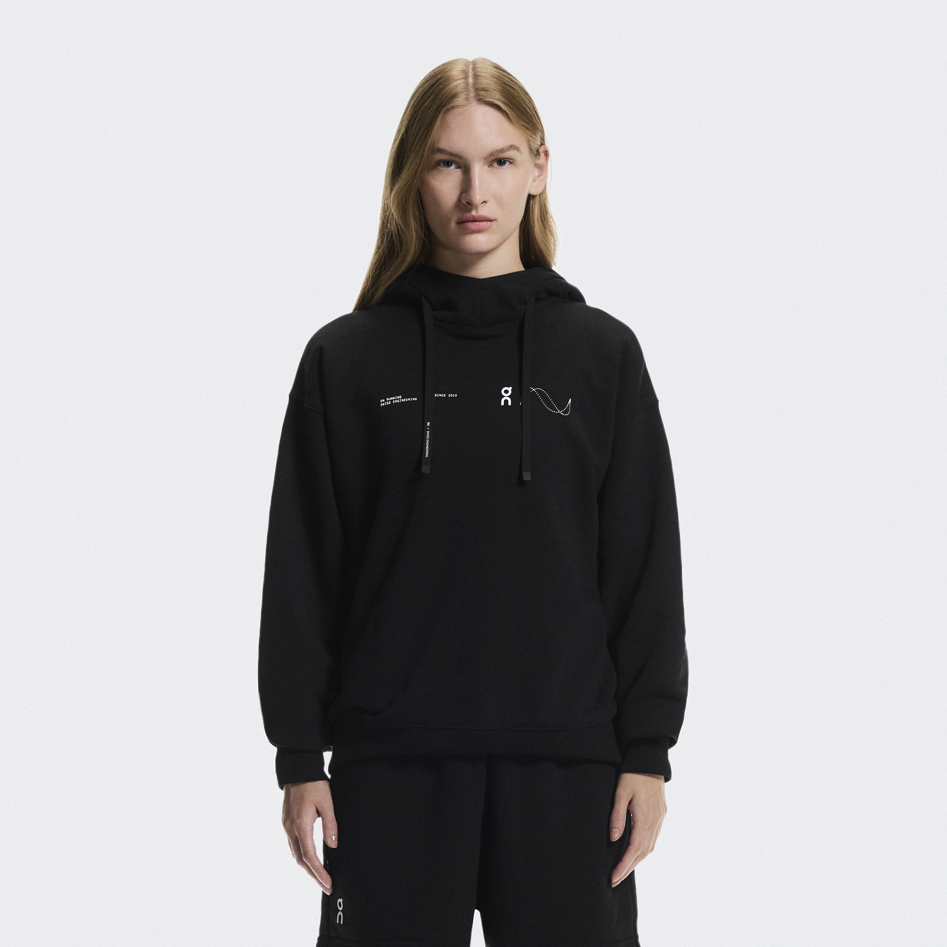Club Hoodie Avant in Black