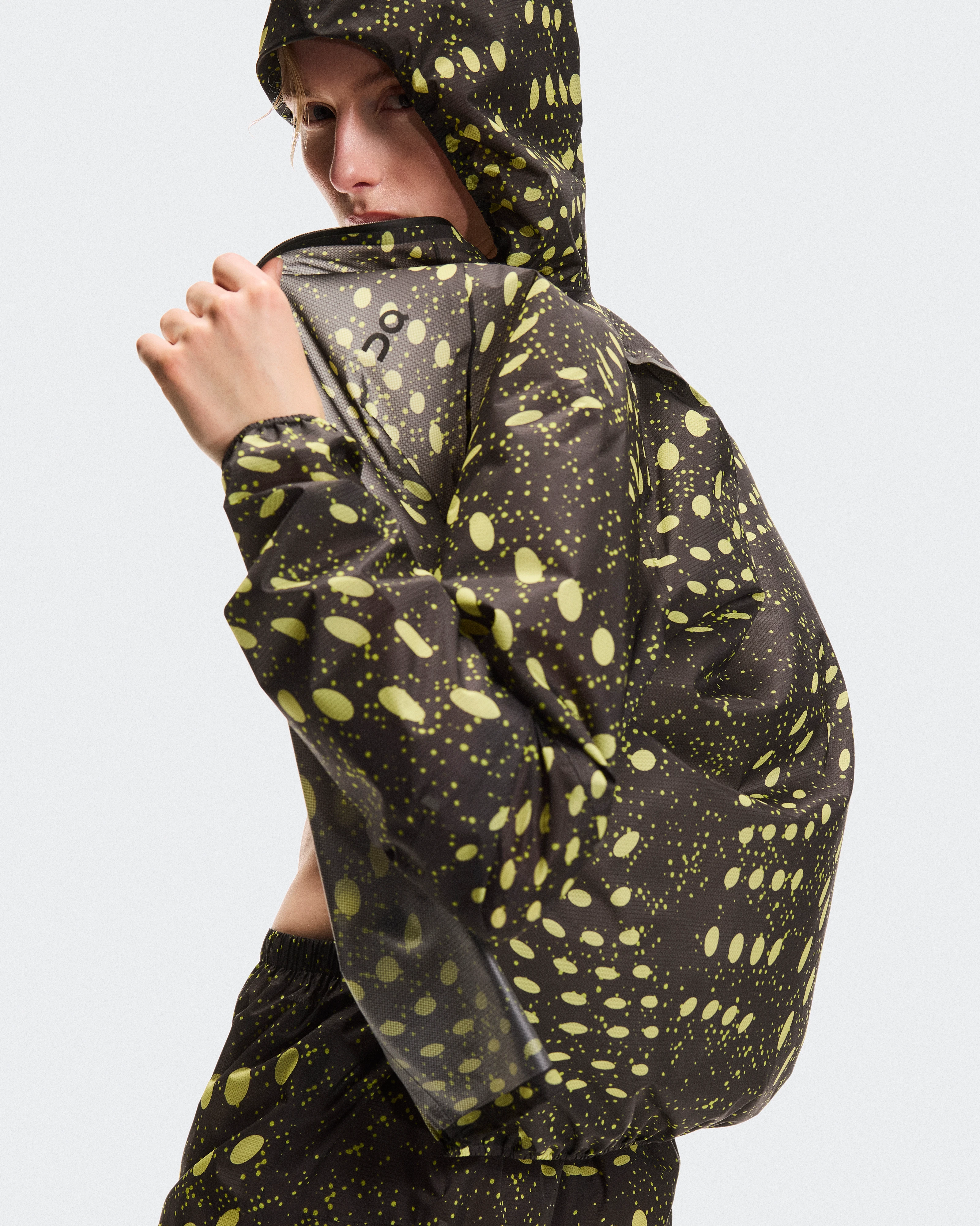 On Ultra Jacket Iron & Lime Women Jackets