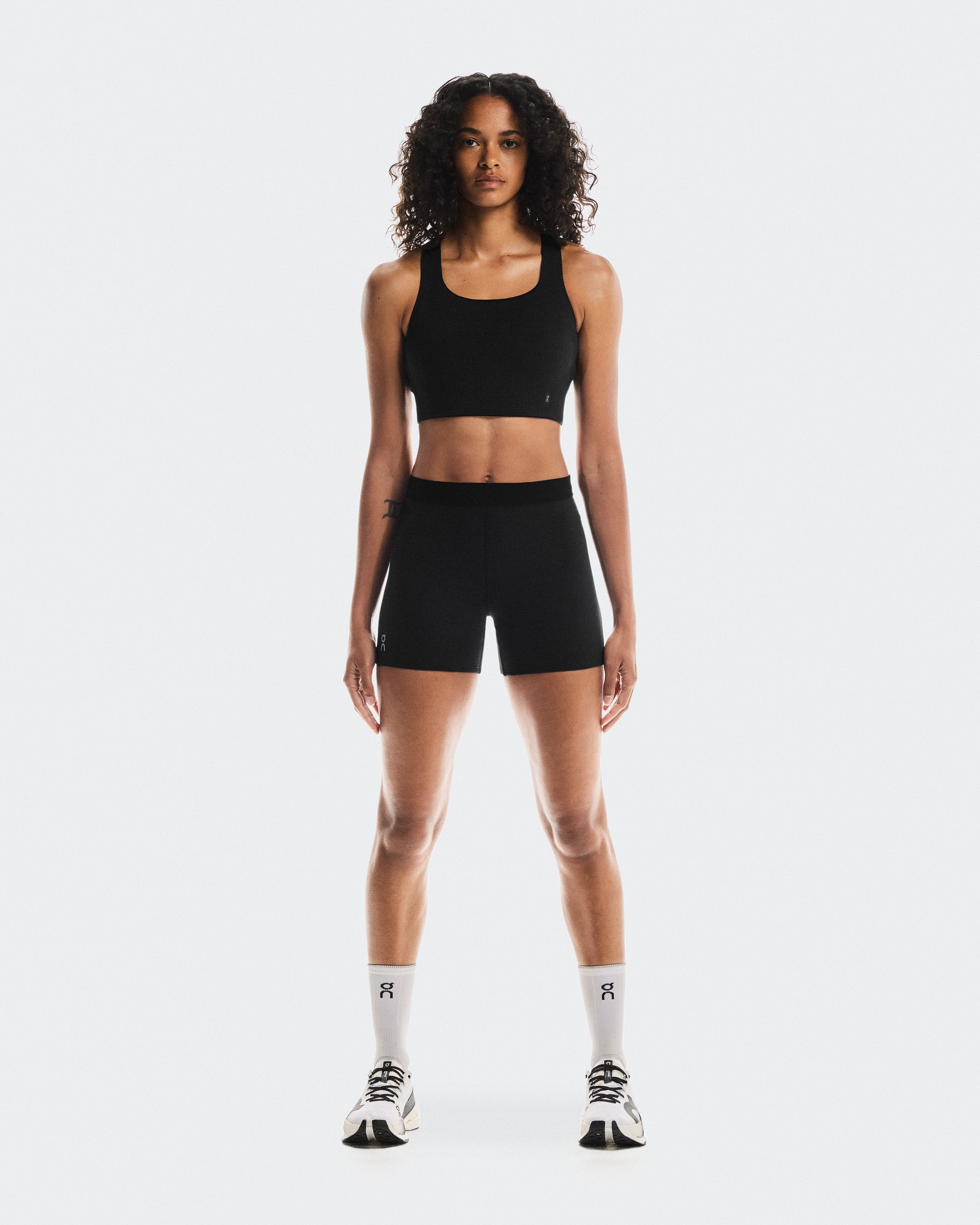 On Pace Tights Short Black Women Women – Running, pockets, CleanCloud® Tights