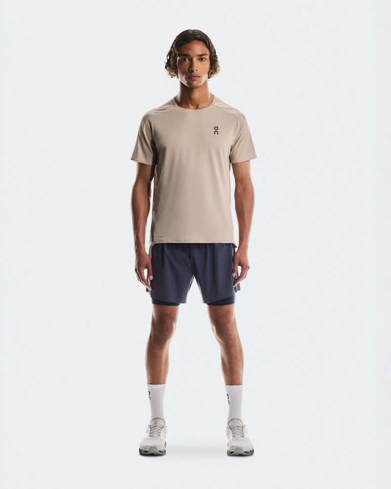 On Men's Performance-T Short-Sleeve Shirt in Desert/Cinder, Size: Large, Polyester