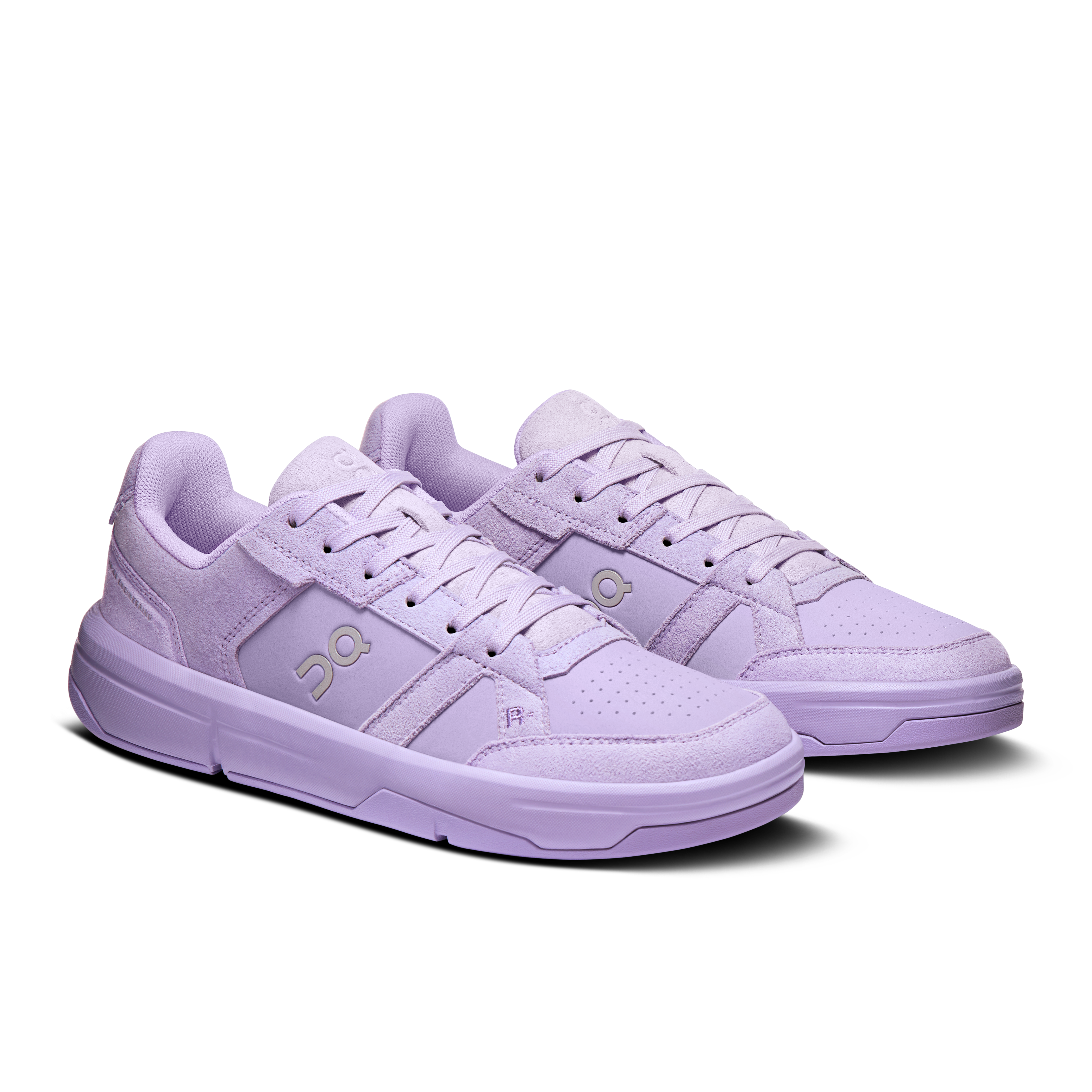 On THE ROGER Clubhouse Ace Bloom & Thistle Women Tennis Shoes