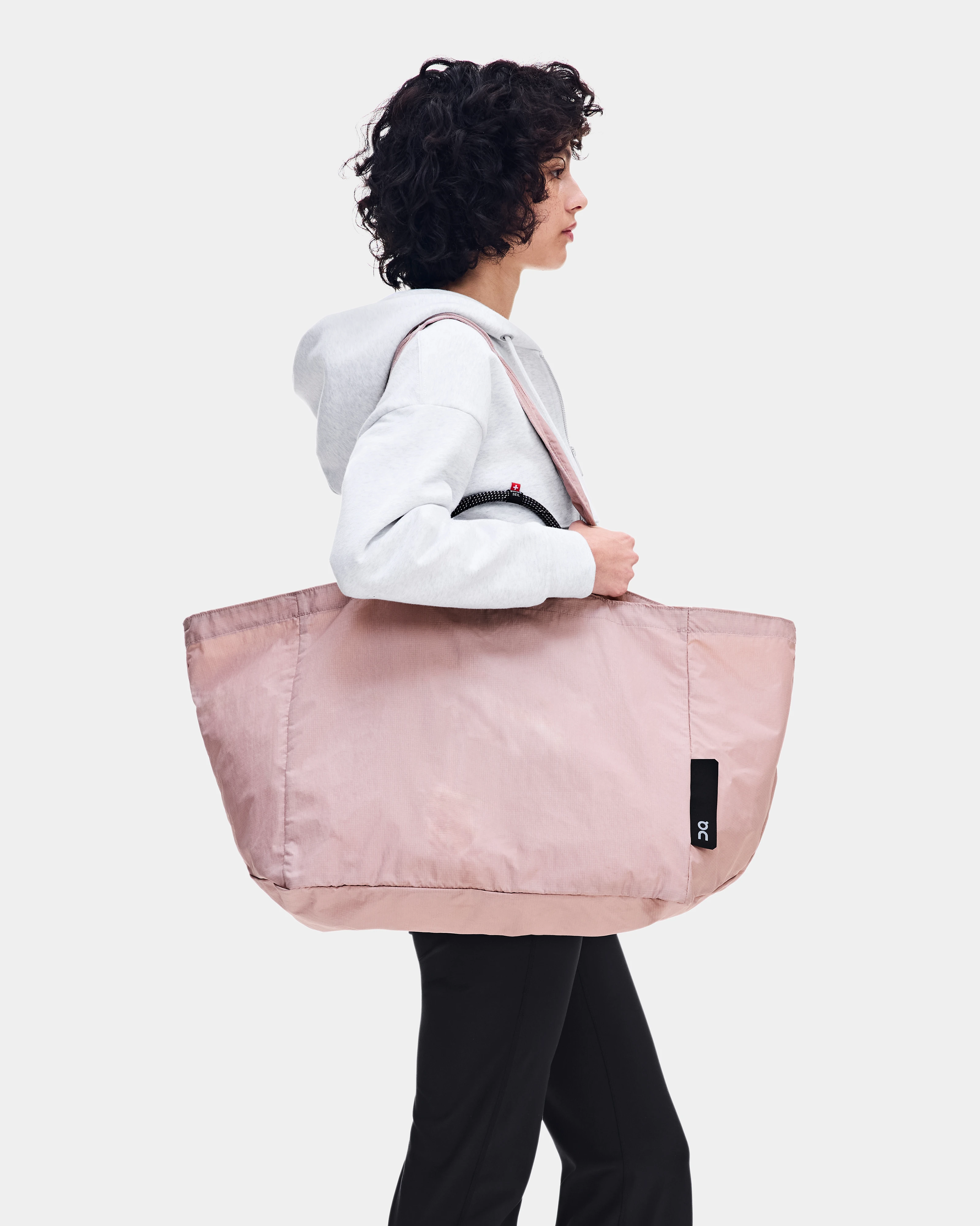 On Cargo Pack 60L Biscuit Unisex Bags