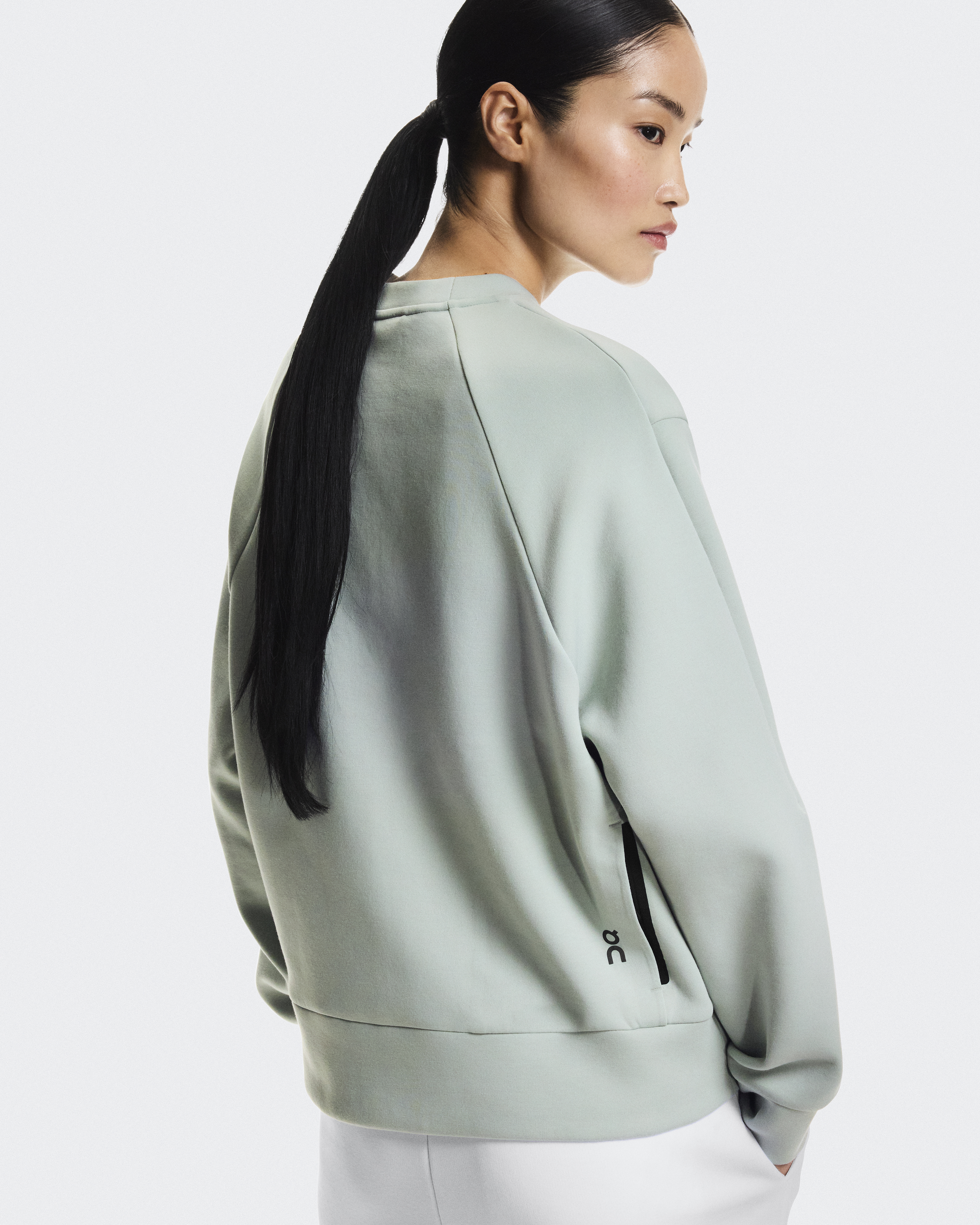 Women's Focus Tech Crew | Green | On United States