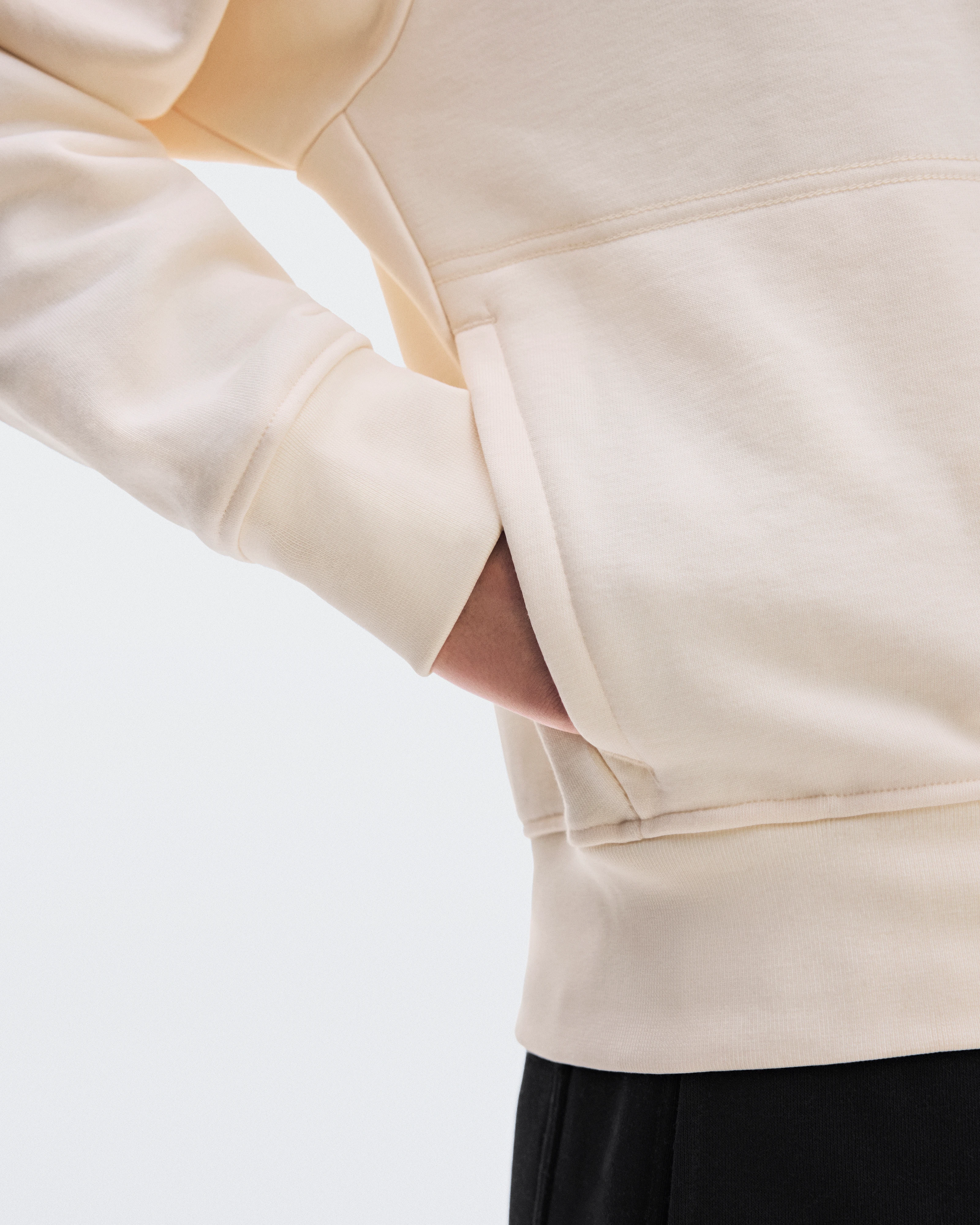 On Club Collective Hoodie Pixel Chantilly Women – Elevated everyday wear Hoodies and sweatshirts