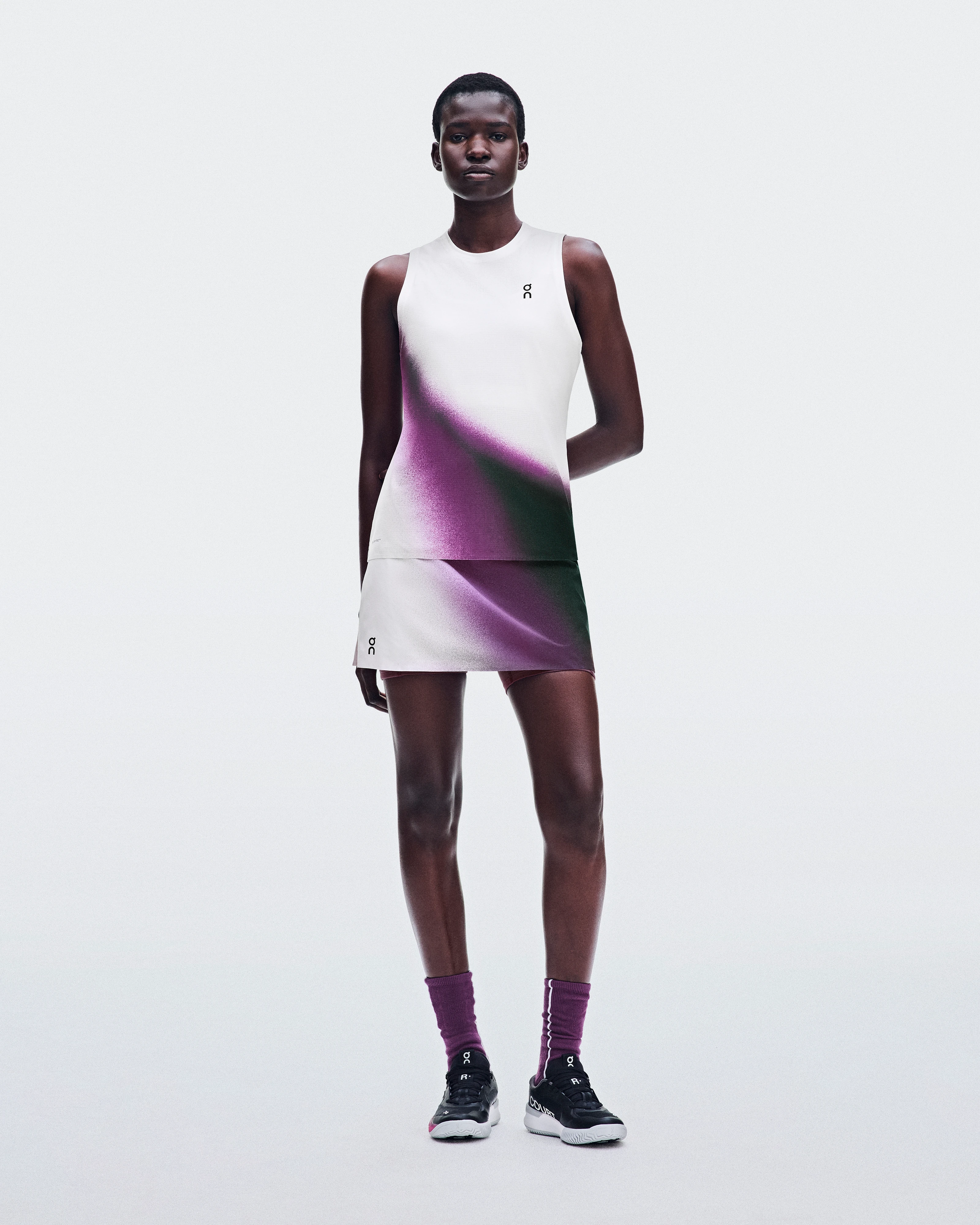 On Court Skirt Split Swing White & Cassis 여성 스커트