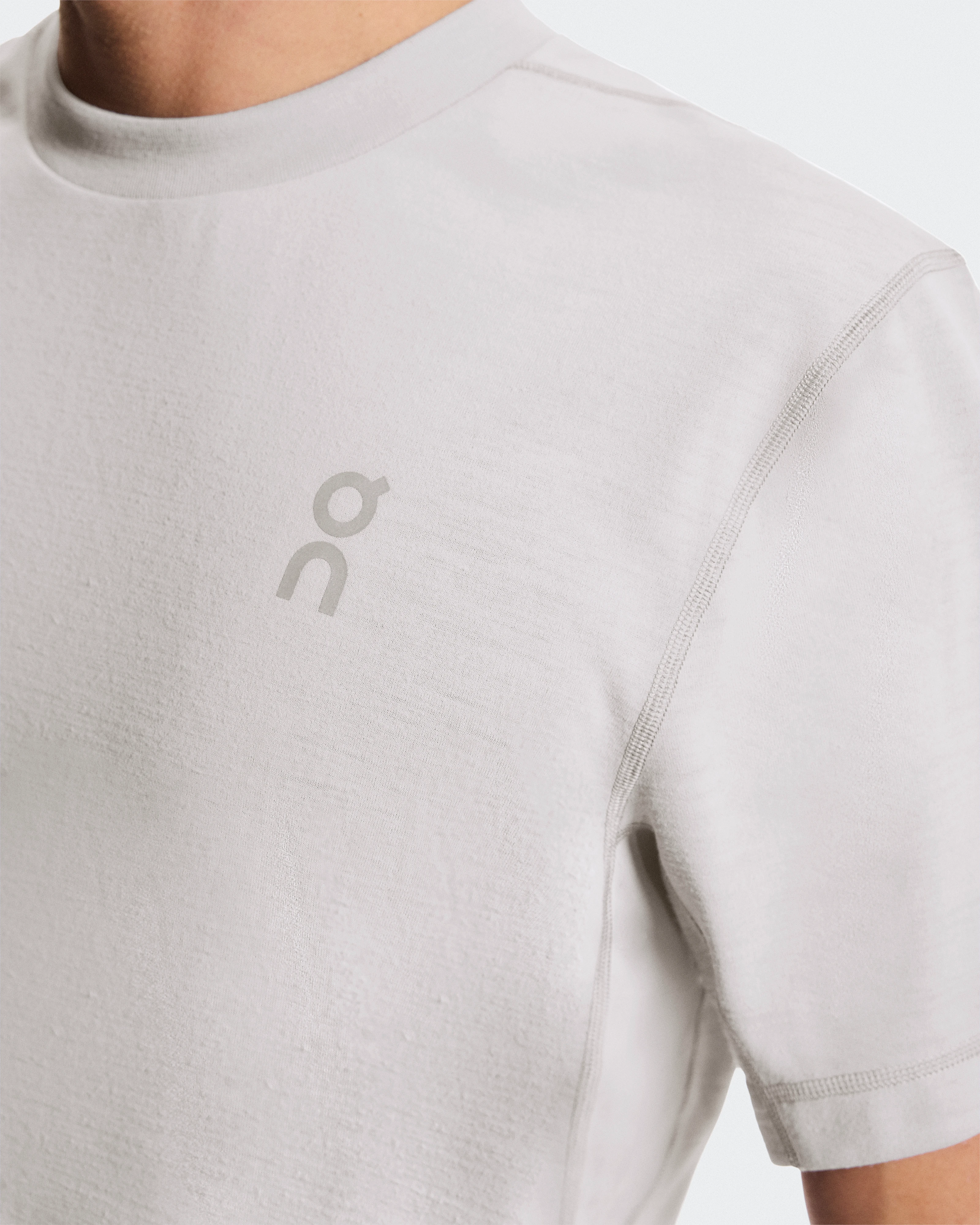 On Train-T Alloy Men Tops and t-shirts