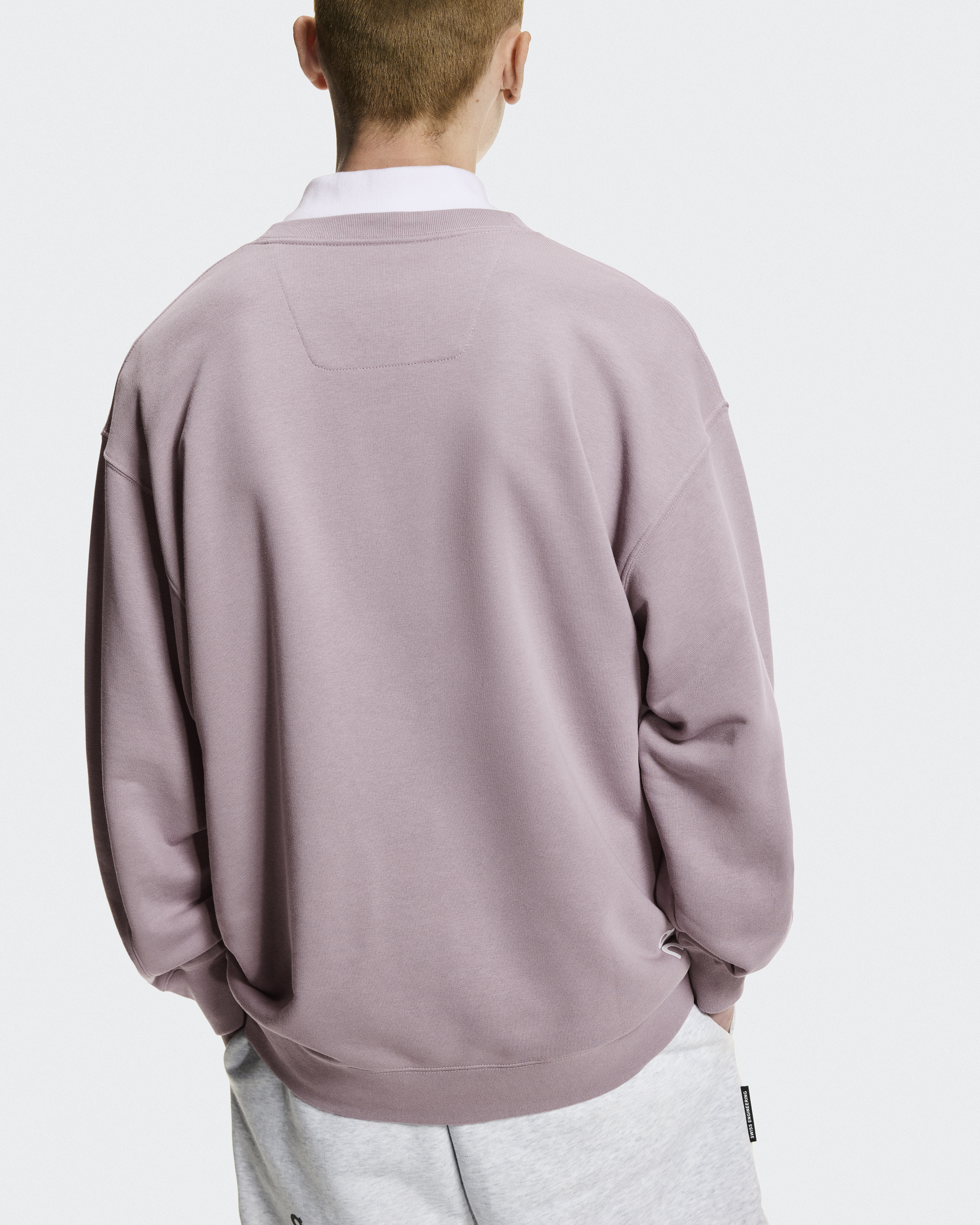 Club Crew: Versatile Crew Sweatshirt For Post-Workout | On United