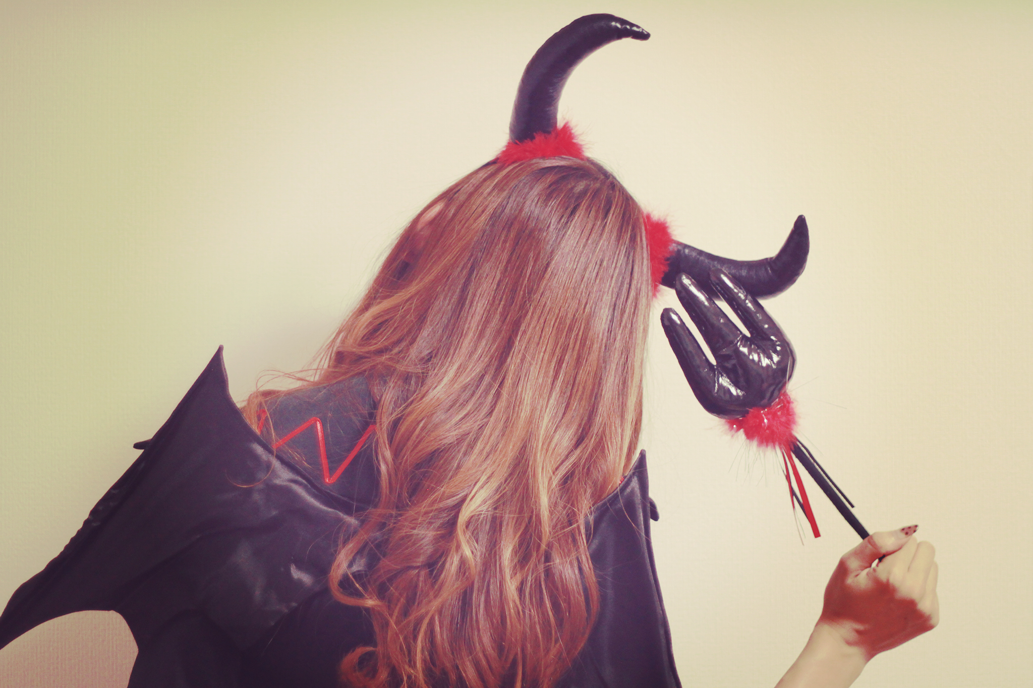 悪女とは!男・女目線の悪女の特徴や日本・中国の三大悪女をご紹介! | Pairs(ペアーズ)