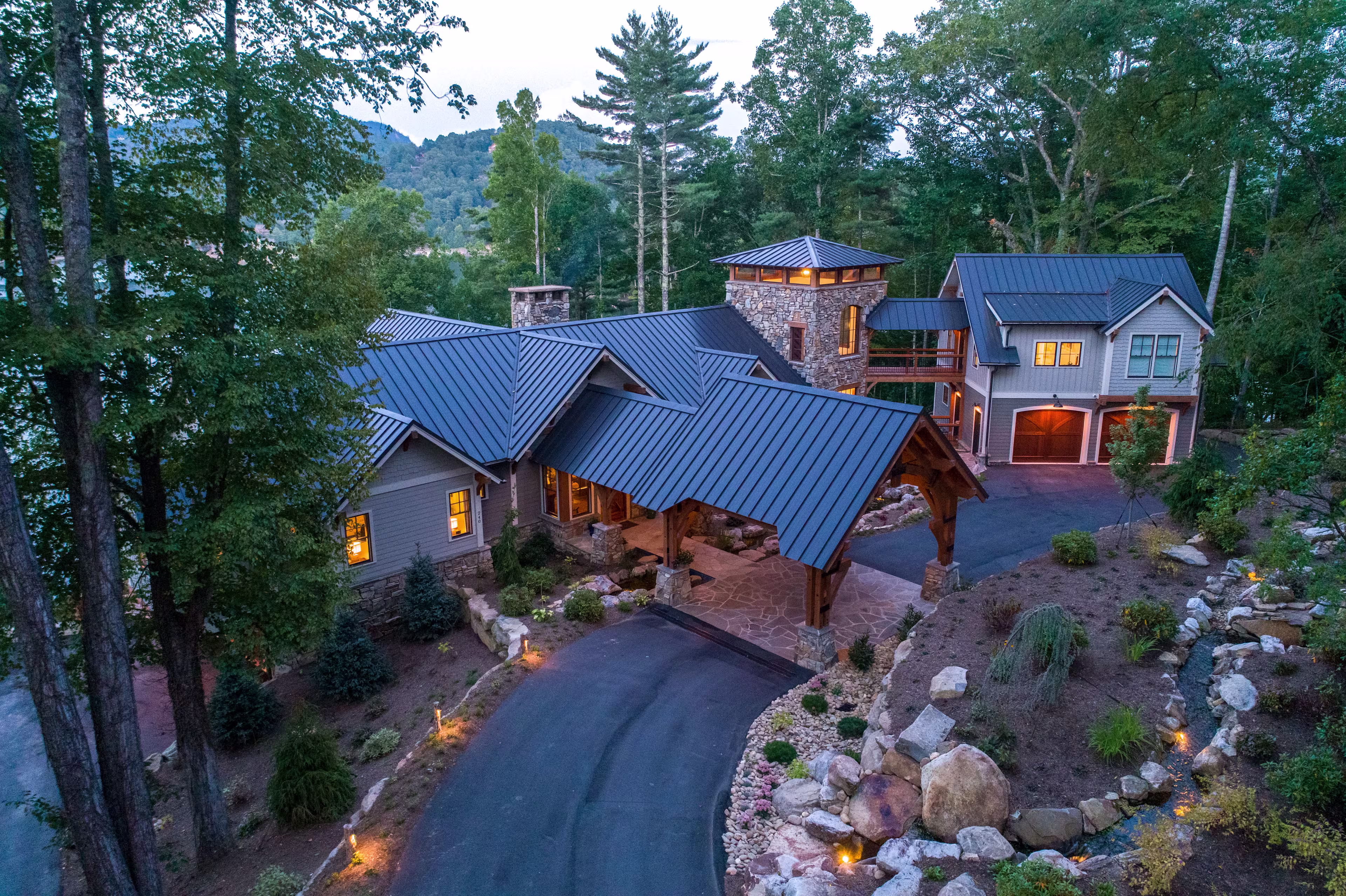 Lakefront Luxury on Lake Glenville