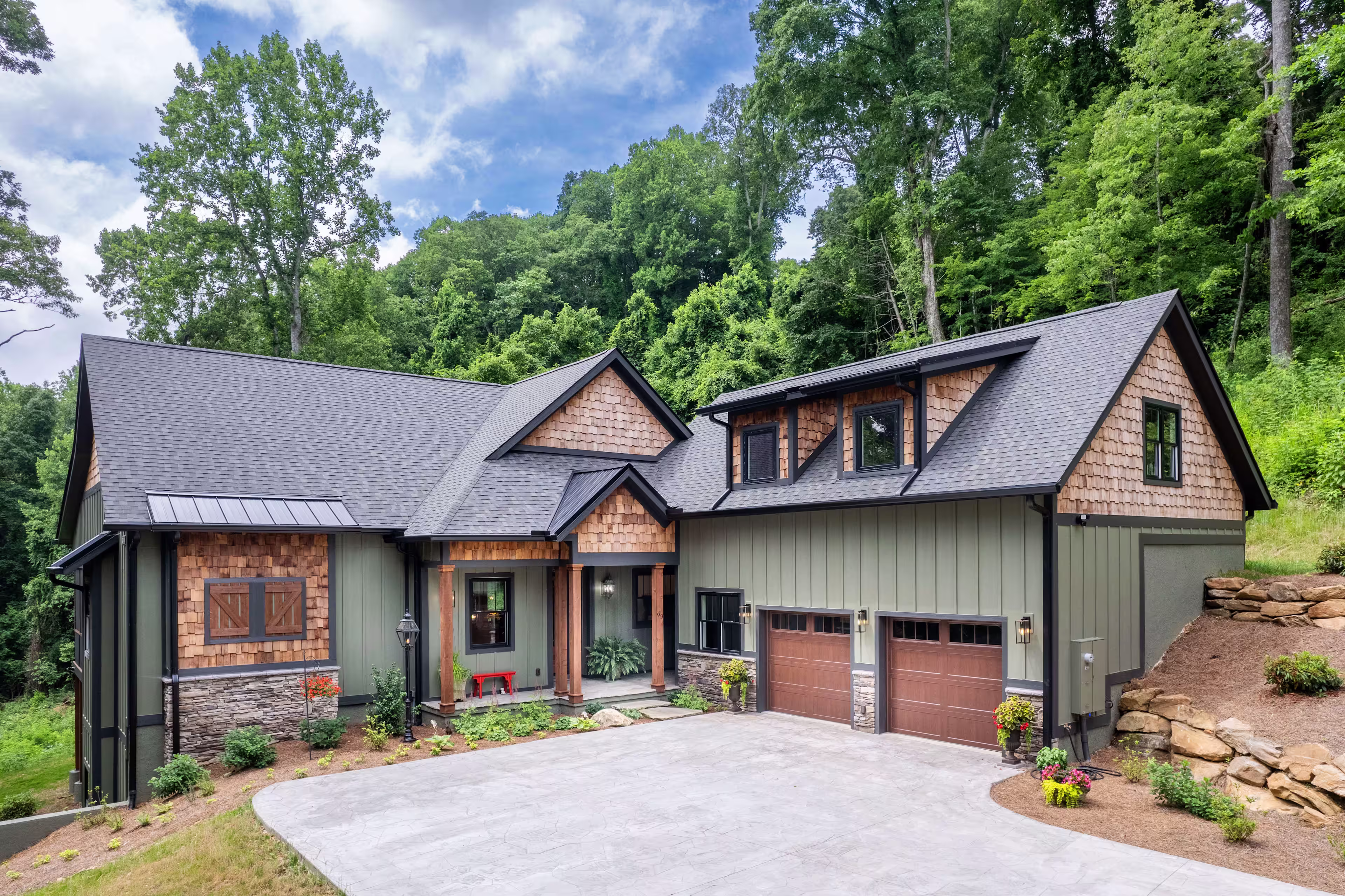 Exterior front of Leite home in Asheville.