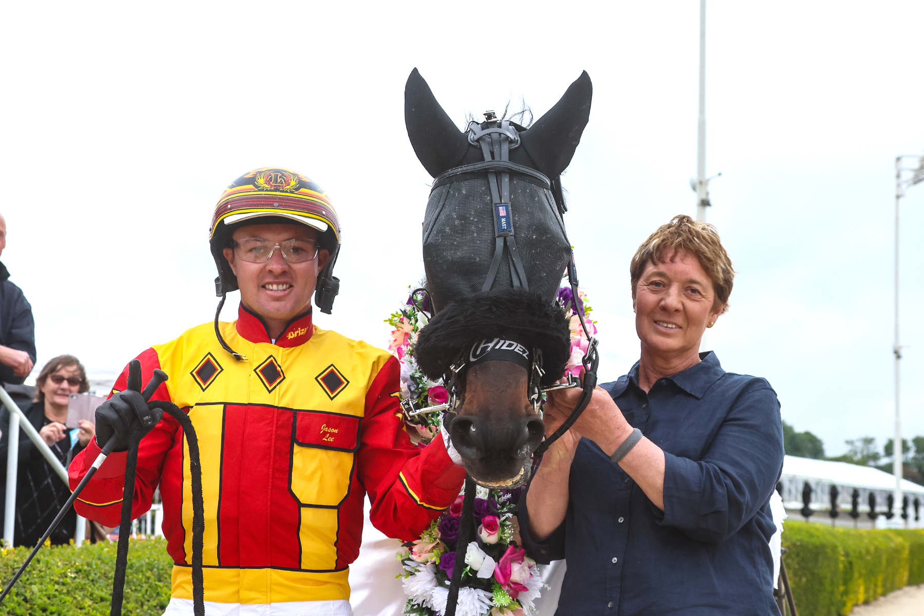 Across The Ditch: Feature Racing coming in hot