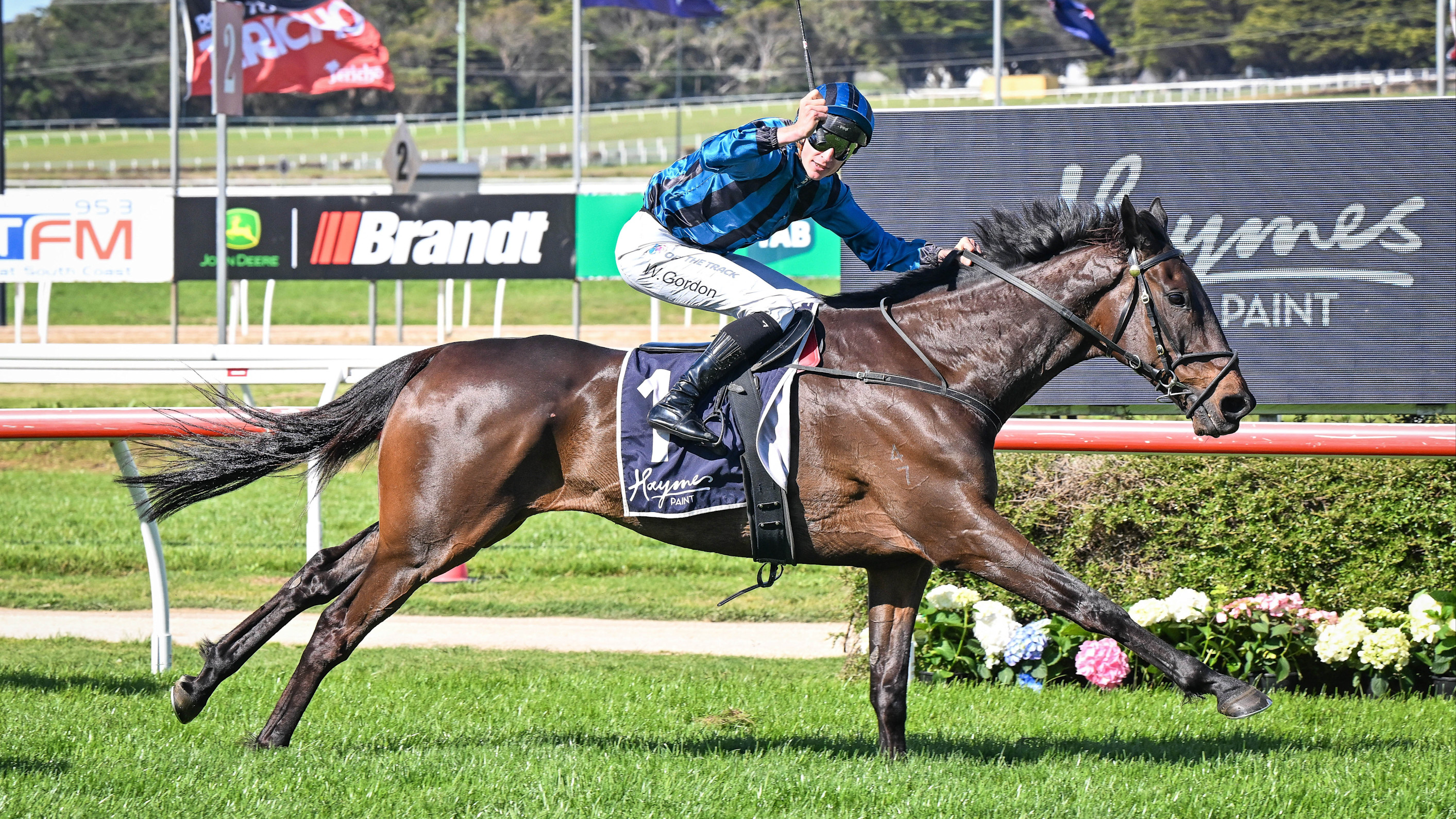 Wrights celebrate second Jericho Cup win