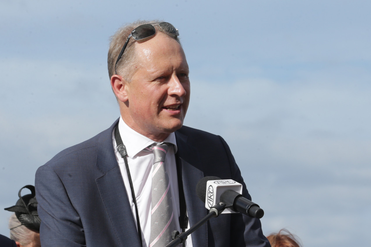 Pattern Review a further reset of the feature race compass