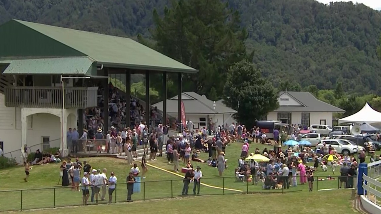 Wi-fi trial bringing connectivity to holiday racing venues 