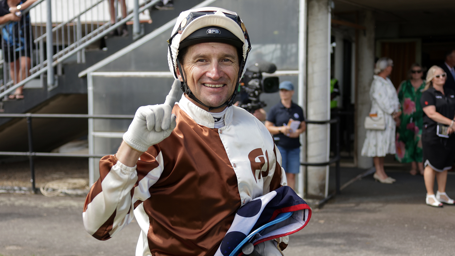 Opie-Bosson-Kenton-Wright-Race-Images