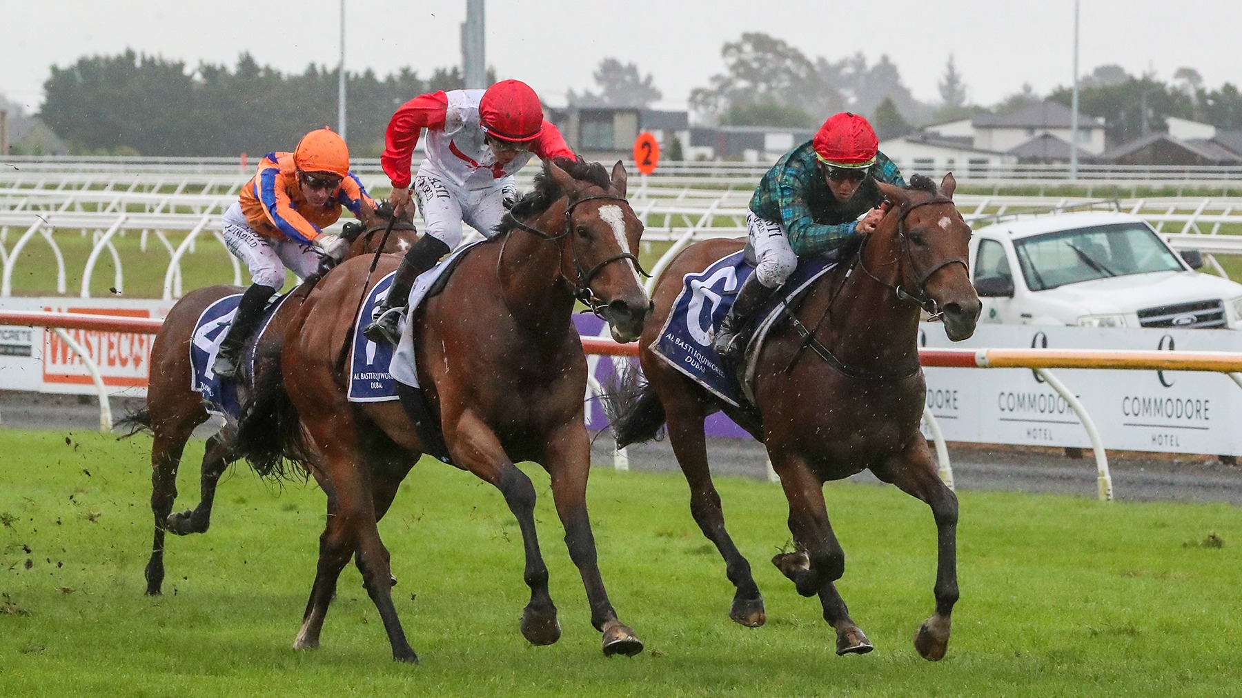 Romanoff heads Gerard quinella in 2000 Guineas