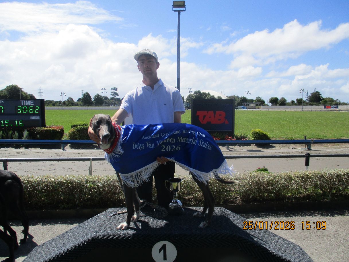 McInerney & Rennie enjoy sponsored trip to The Q